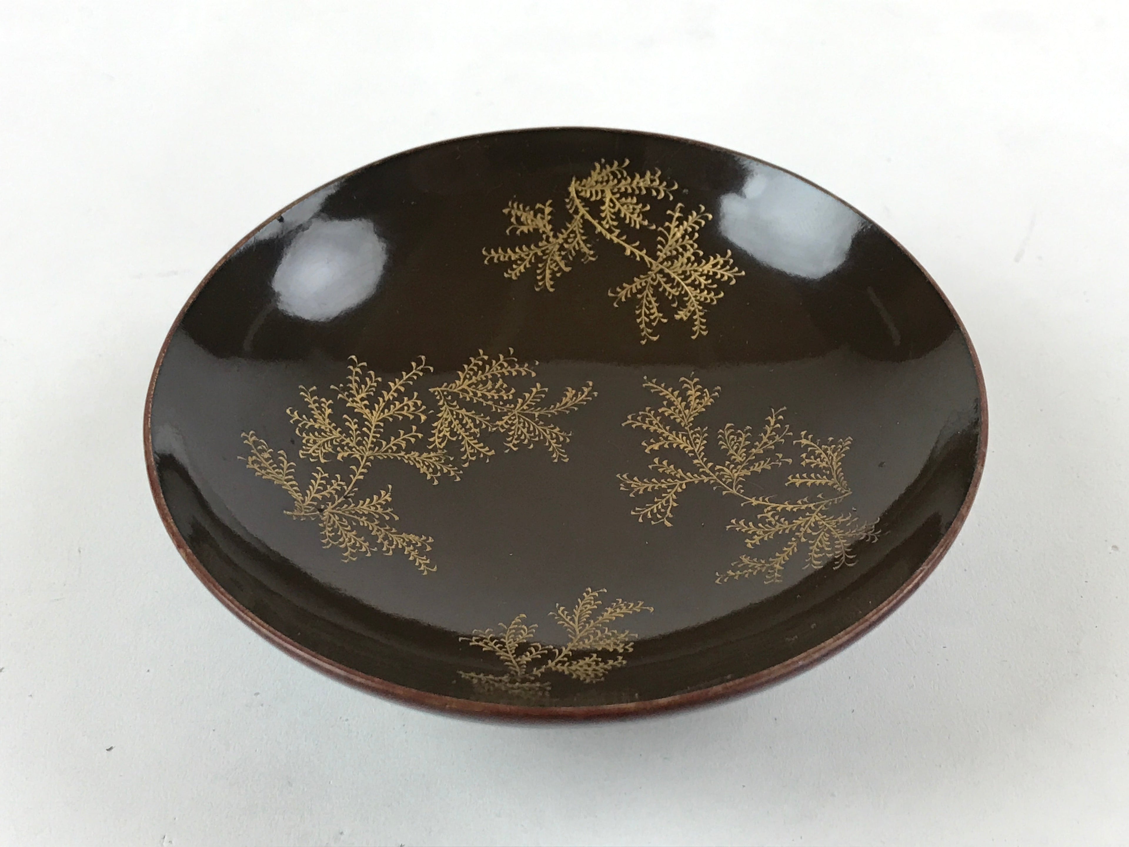 Japanese Wooden Lacquered Makie Sake Cup Sakazuki Vtg Guinomi Brown Gold G103