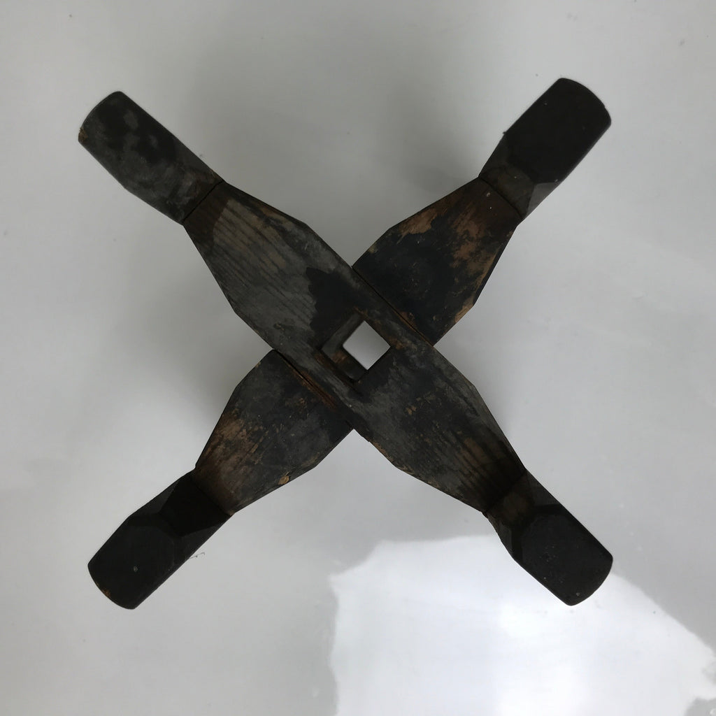Japanese Wooden Silk Thread Spool Itomaki Vtg Bobbin Frame Spinning Wheel JK823
