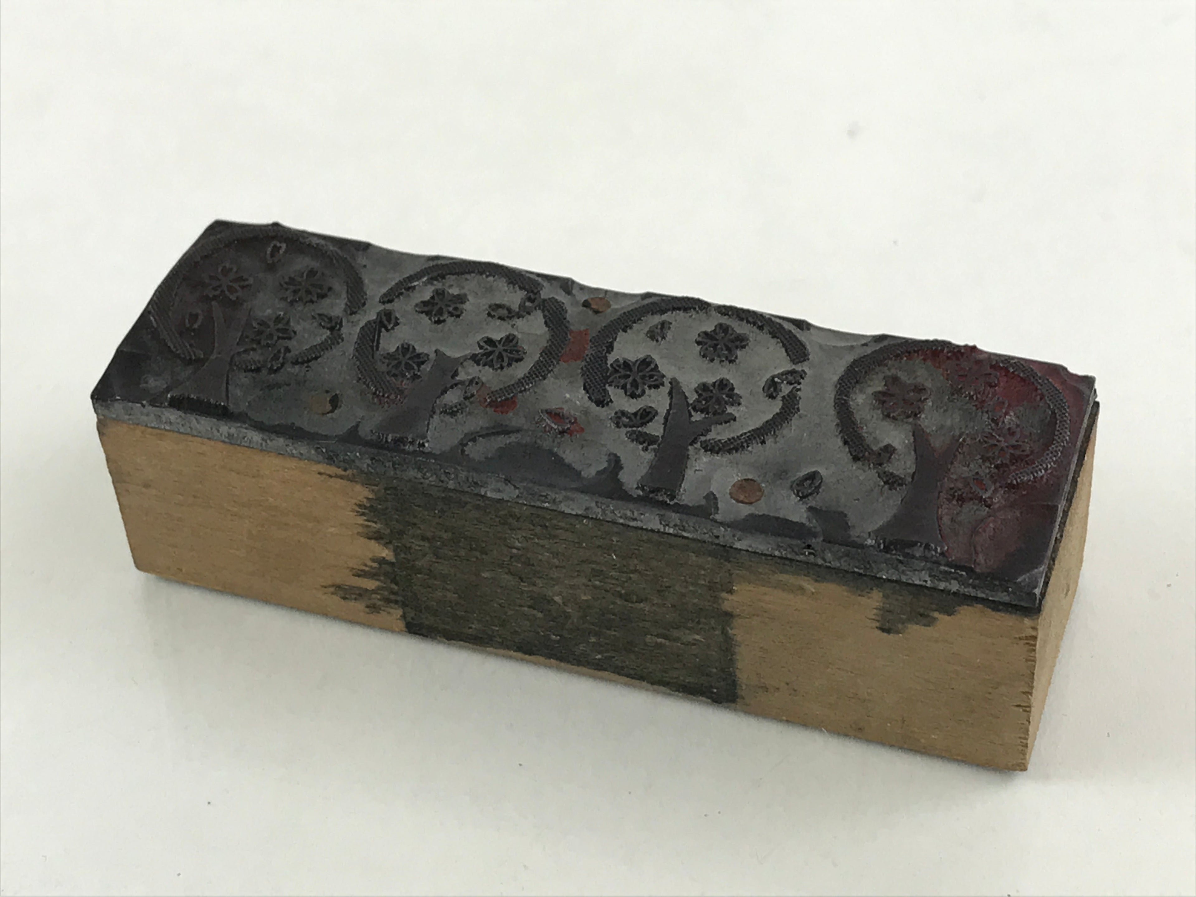 Japanese Wooden Stamp Hanko Inkan Vtg Metal Cherry Blossom Trees HS161
