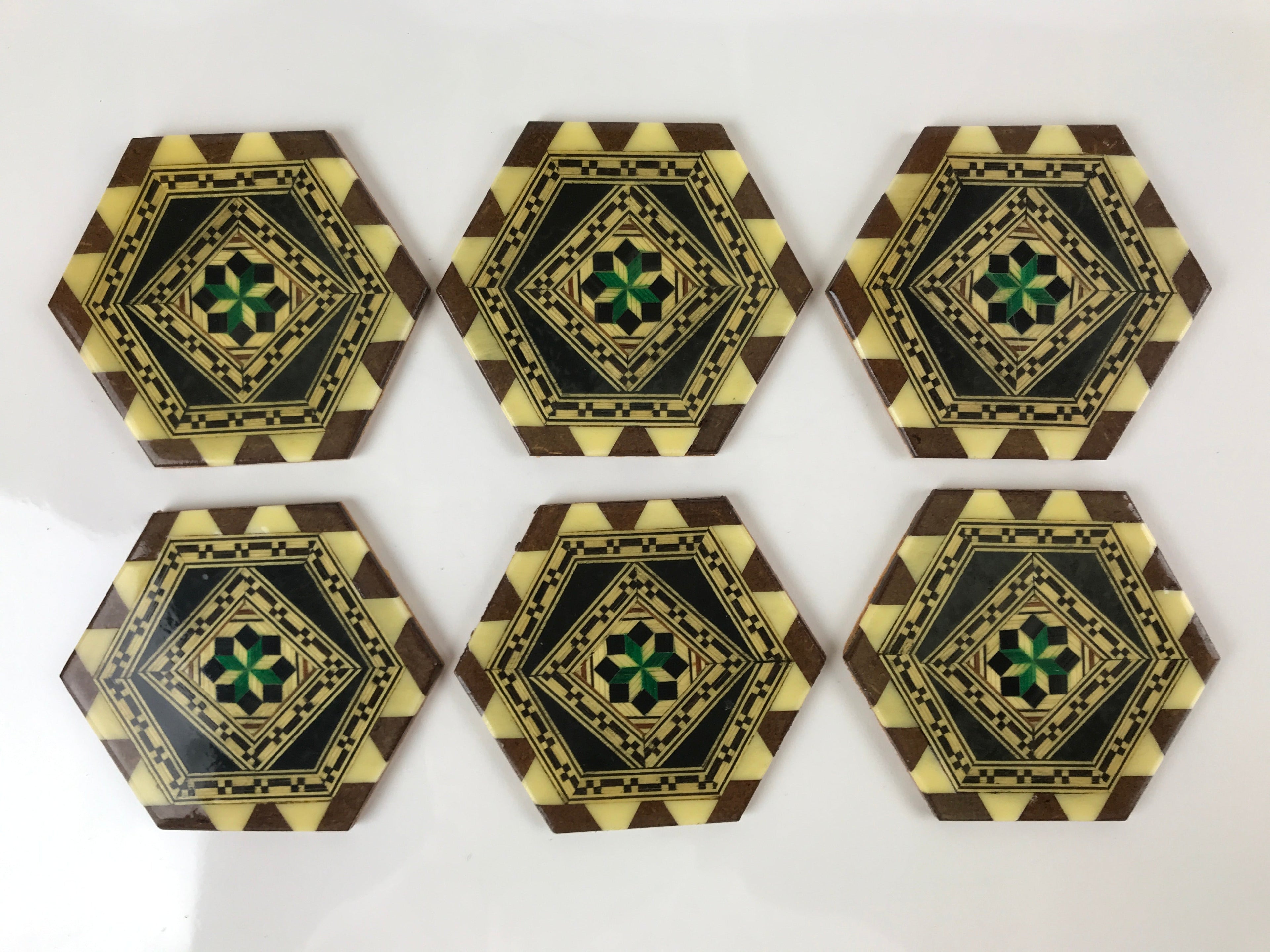 Japanese Wooden Yosegi-Zaiku Drink Coasters Chataku Vtg Hexagonal 6pc Brown L128