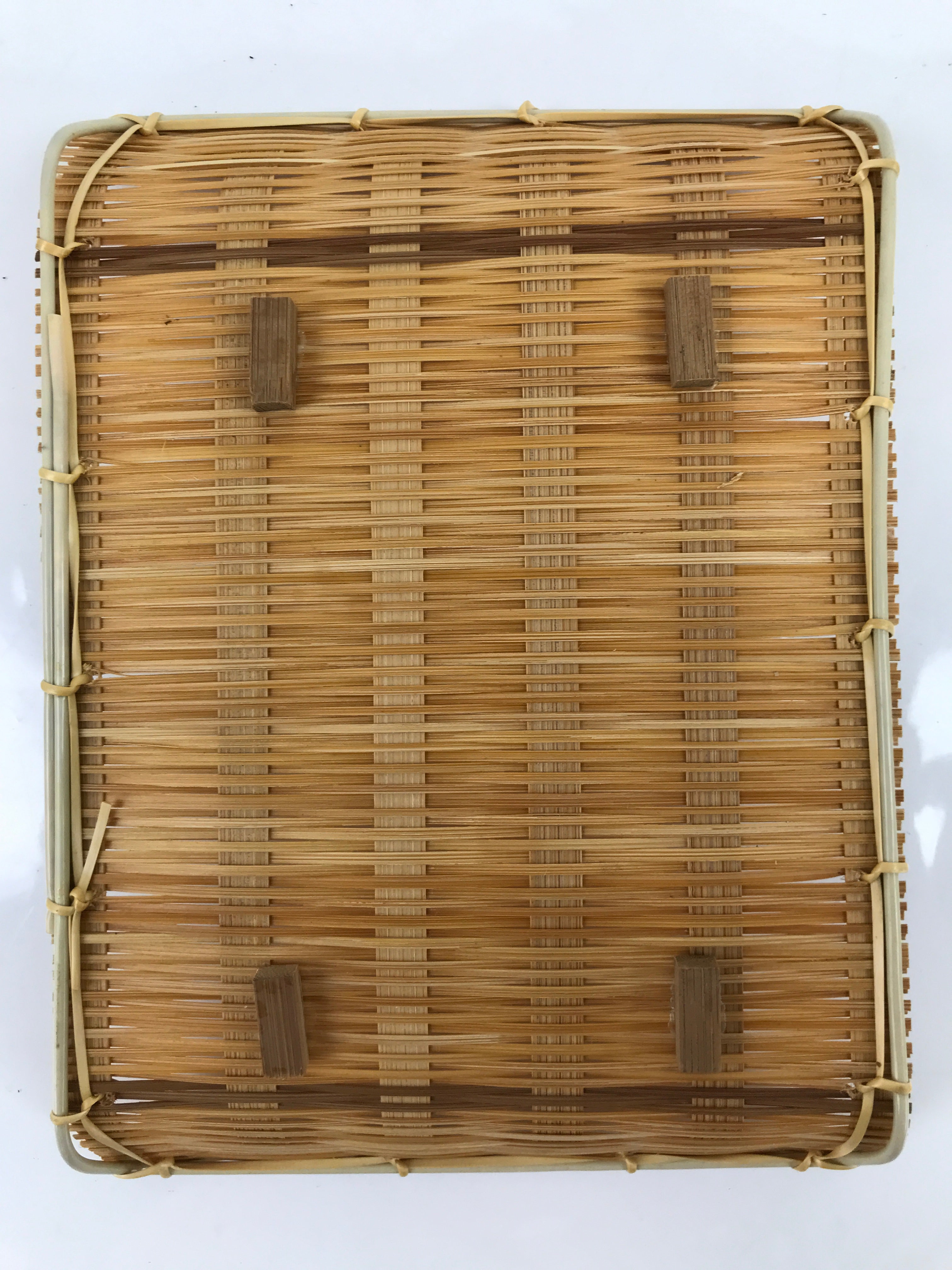 Japanese Woven Bamboo Small Plate Memeizara Vtg Hand Towel Sweets Brown L268