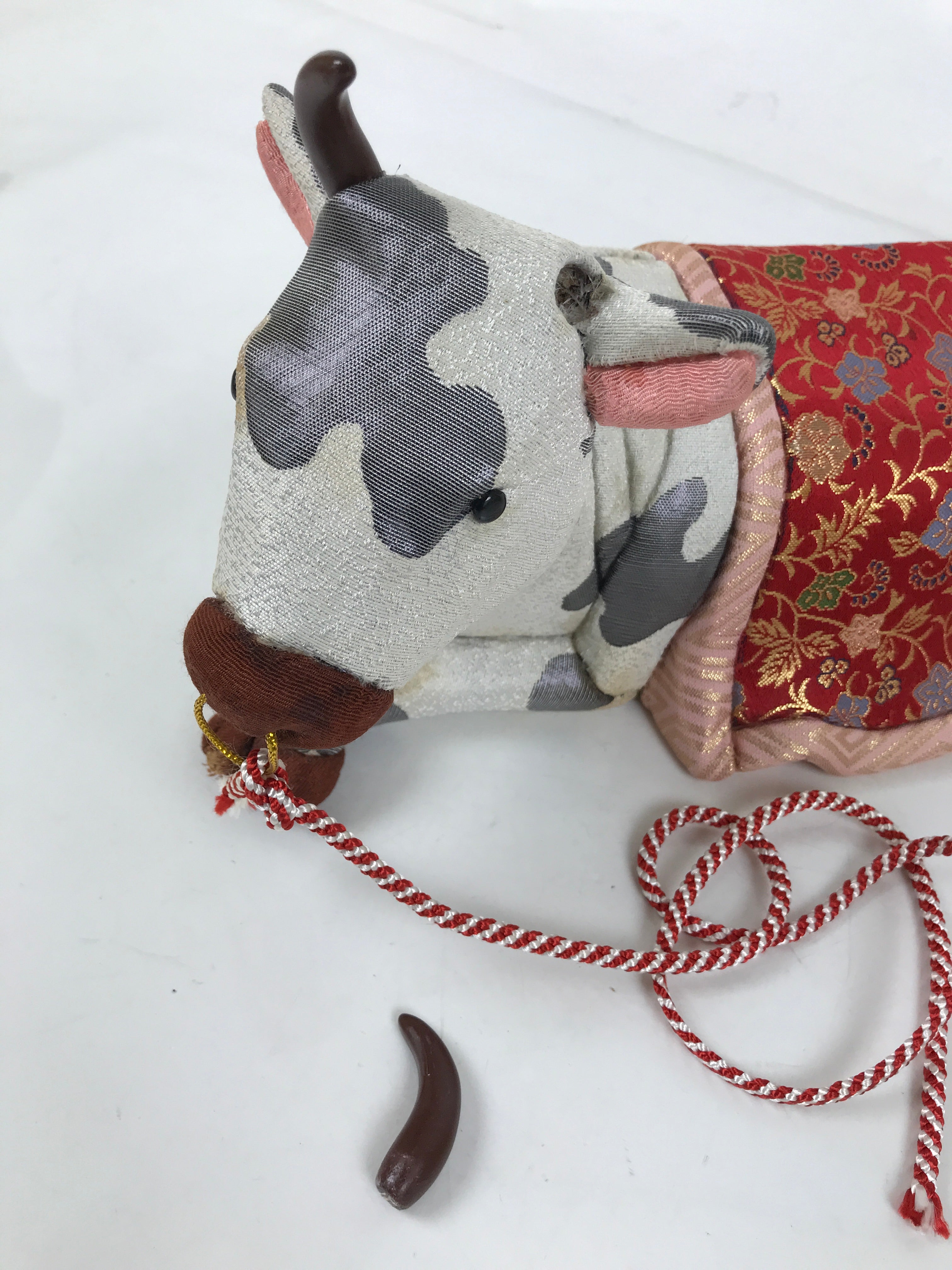 Japanese Zodiac Fabric Ox Doll Vtg Kimekomi Ningyo Animal Rice Barrel White ST26