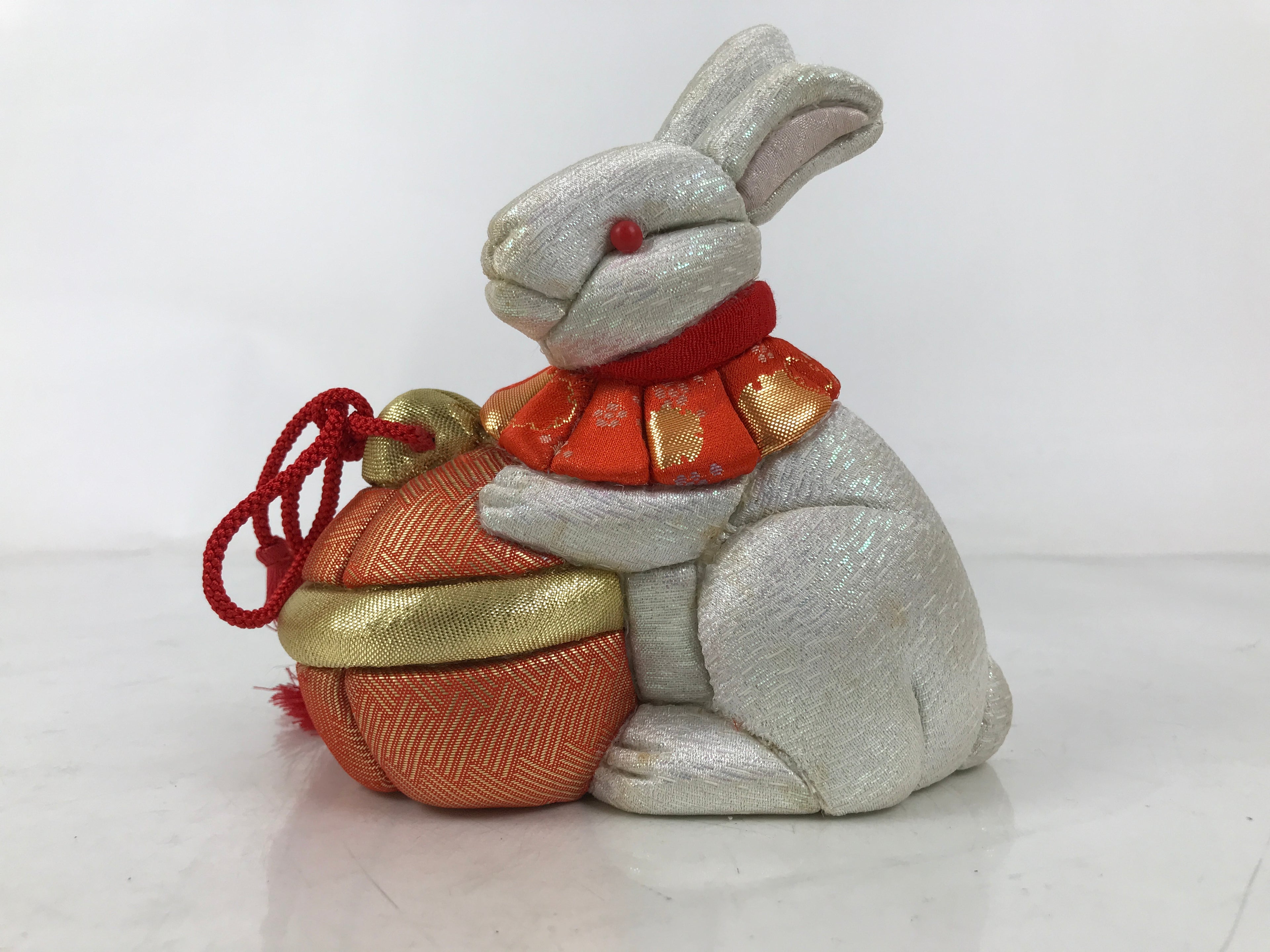 Japanese Zodiac Silk Fabric Rabbit Doll Vtg Kimekomi Ningyo Animal Usagi ST35