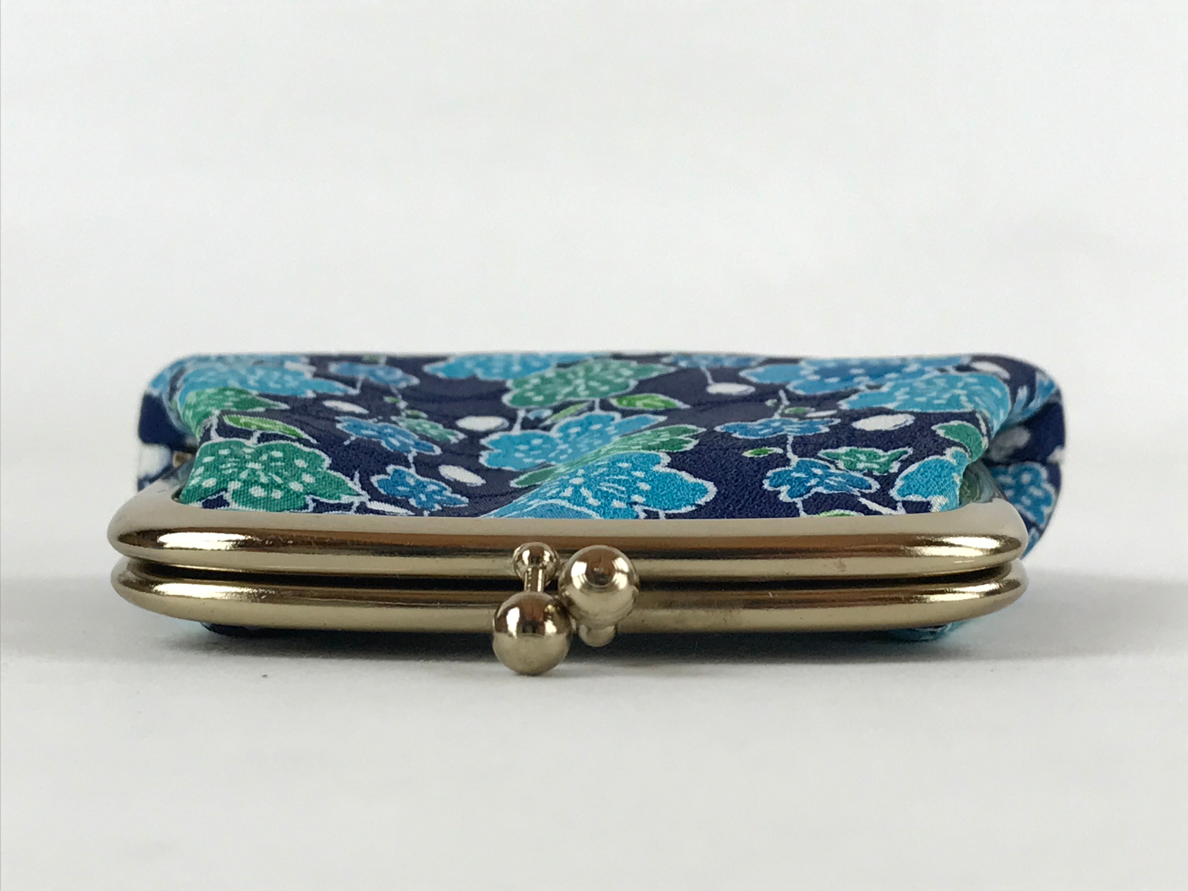 Japanese Silk Coin Purse Vtg Change Pouch Gamaguchi Clasp Blue Flowers KB72