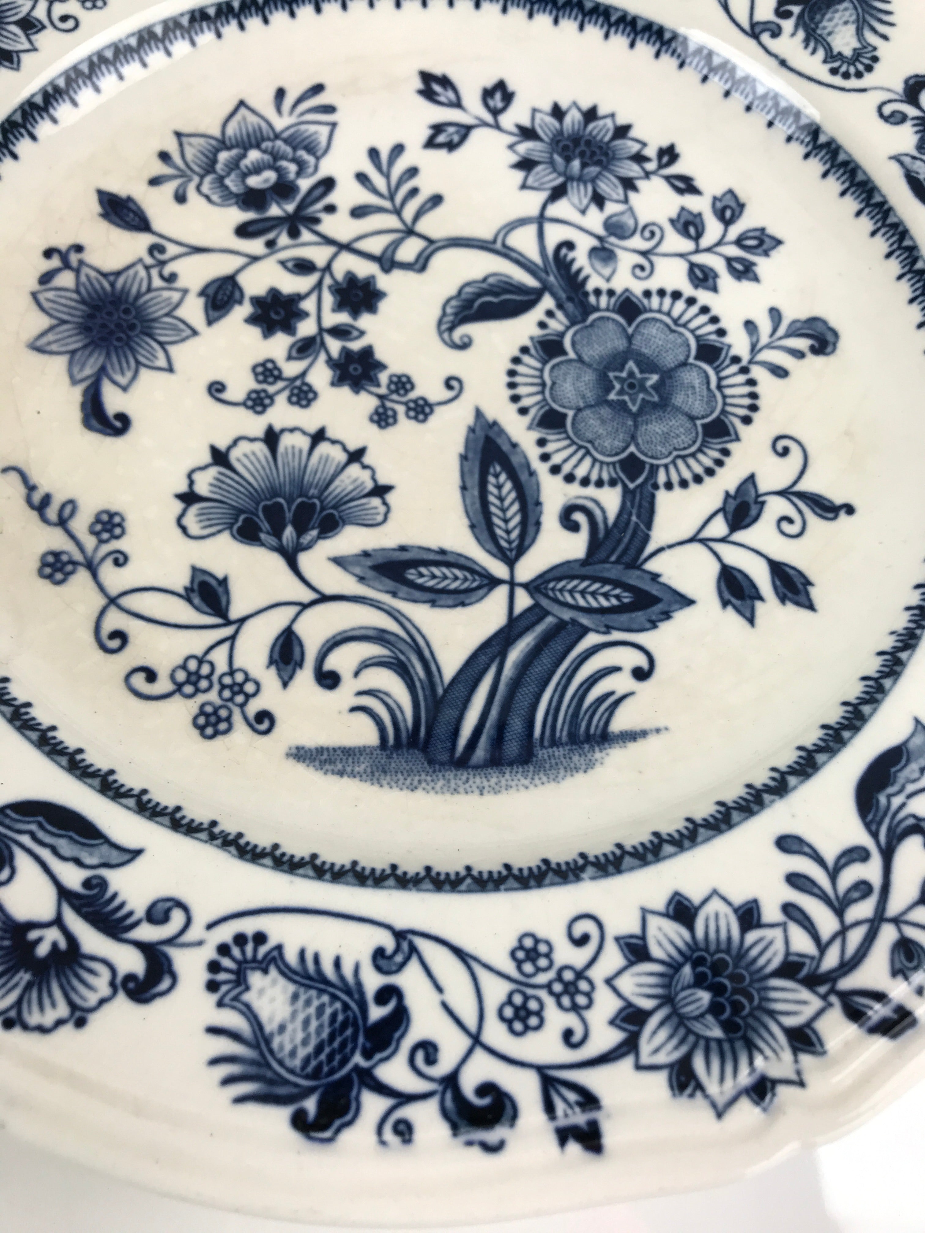 Made in Japan Porcelain Blue Onion Indigo Plate Vtg Floral Decorative Rim PY837