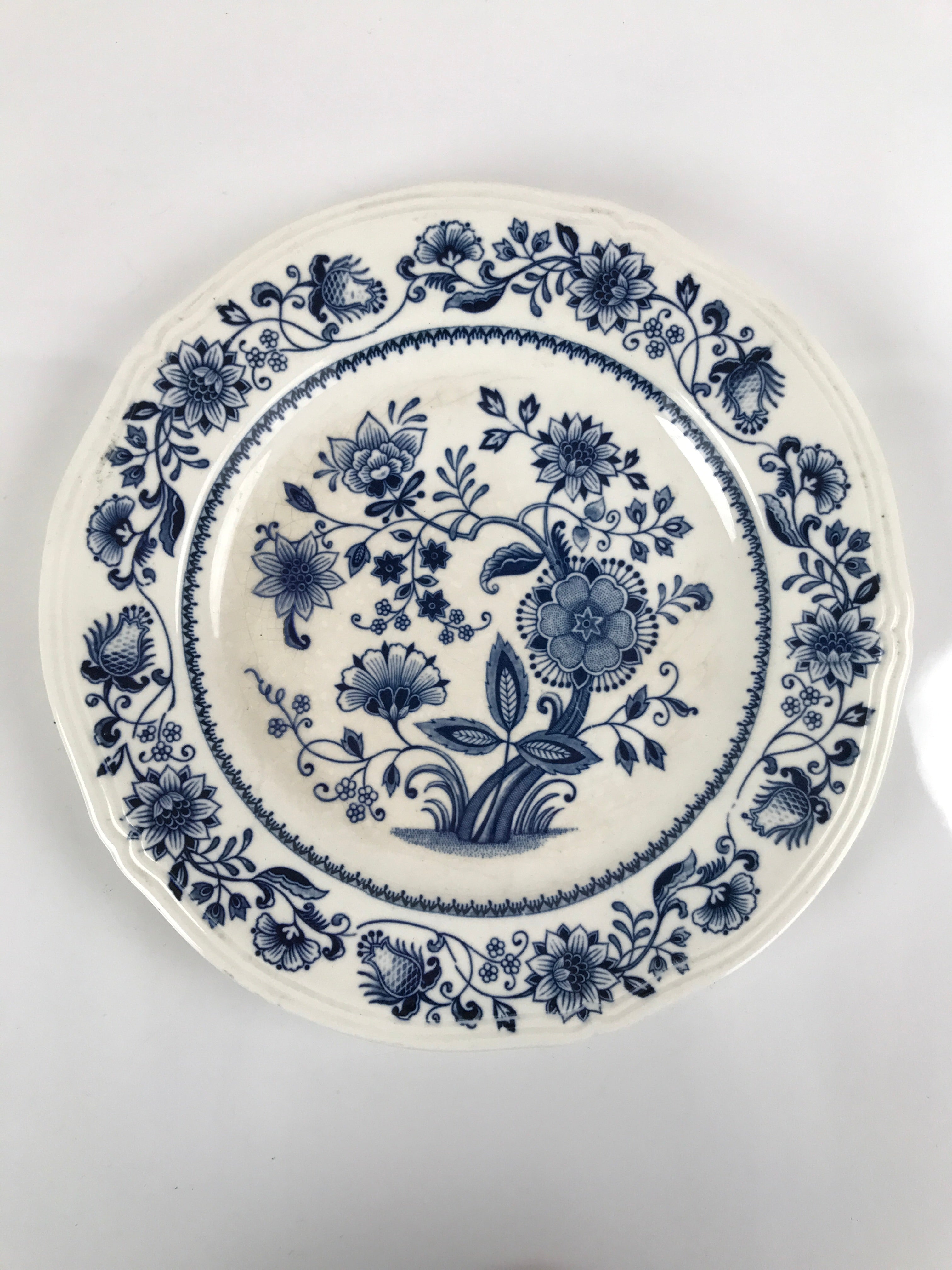 Made in Japan Porcelain Blue Onion Indigo Plate Vtg Floral Decorative Rim PY837