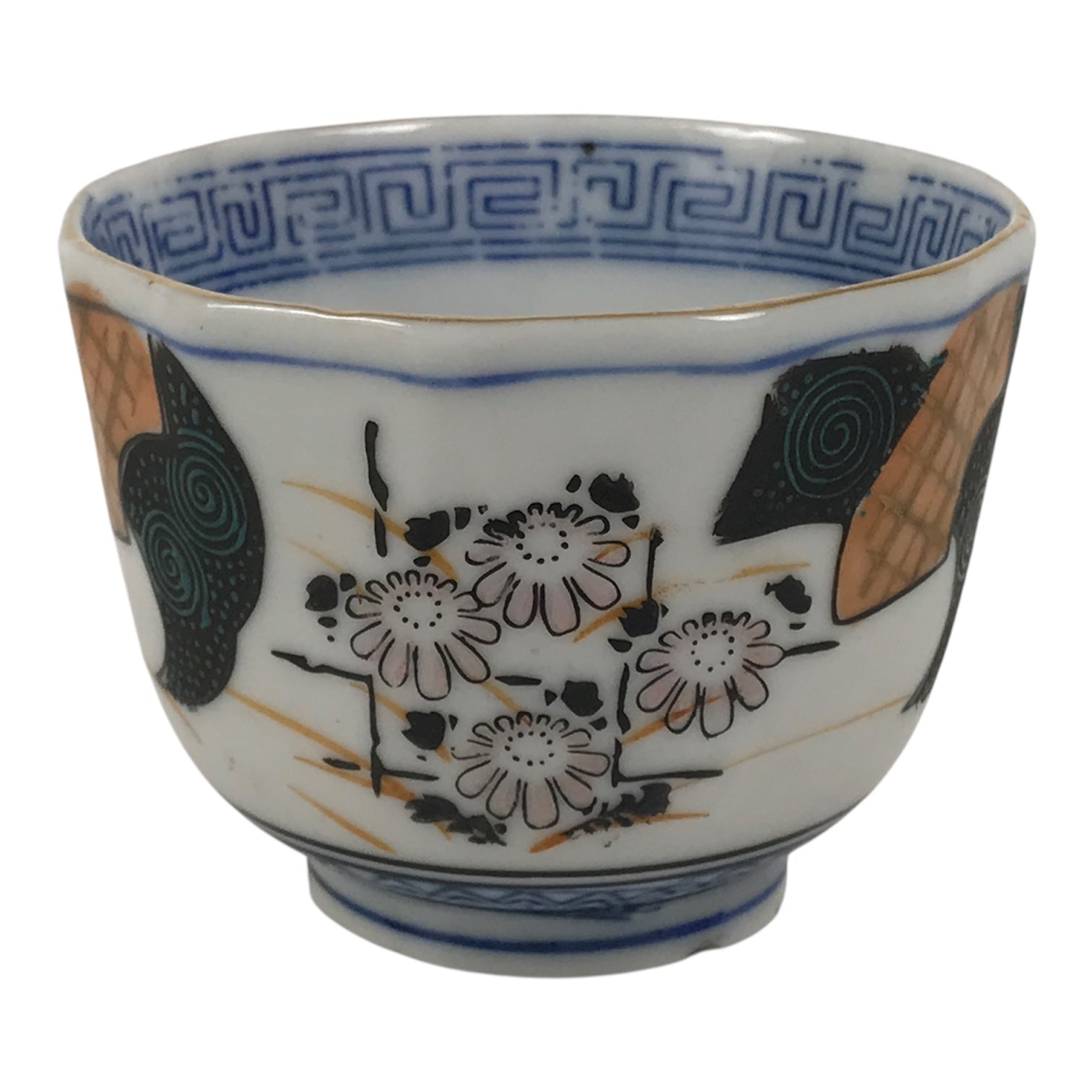 Japanese Kutani Ware Porcelain Yunomi Teacup Sencha White Chrysanthemum TC632-KT - Teacup-chidorivintage.com