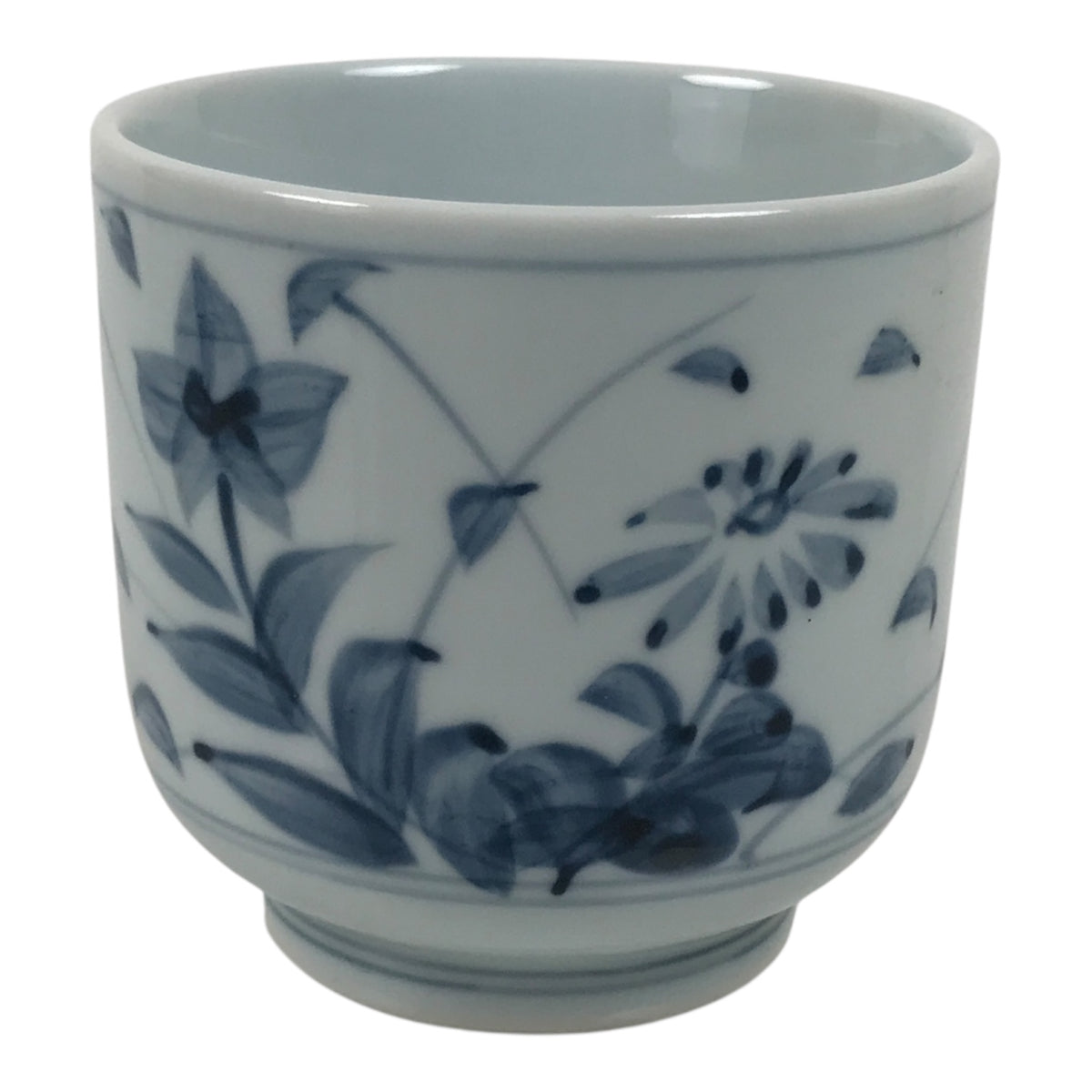 Japanese Sometsuke Porcelain Teacup Vtg Pottery Yunomi White Blue Floral TC643-KT - Teacup-chidorivintage.com