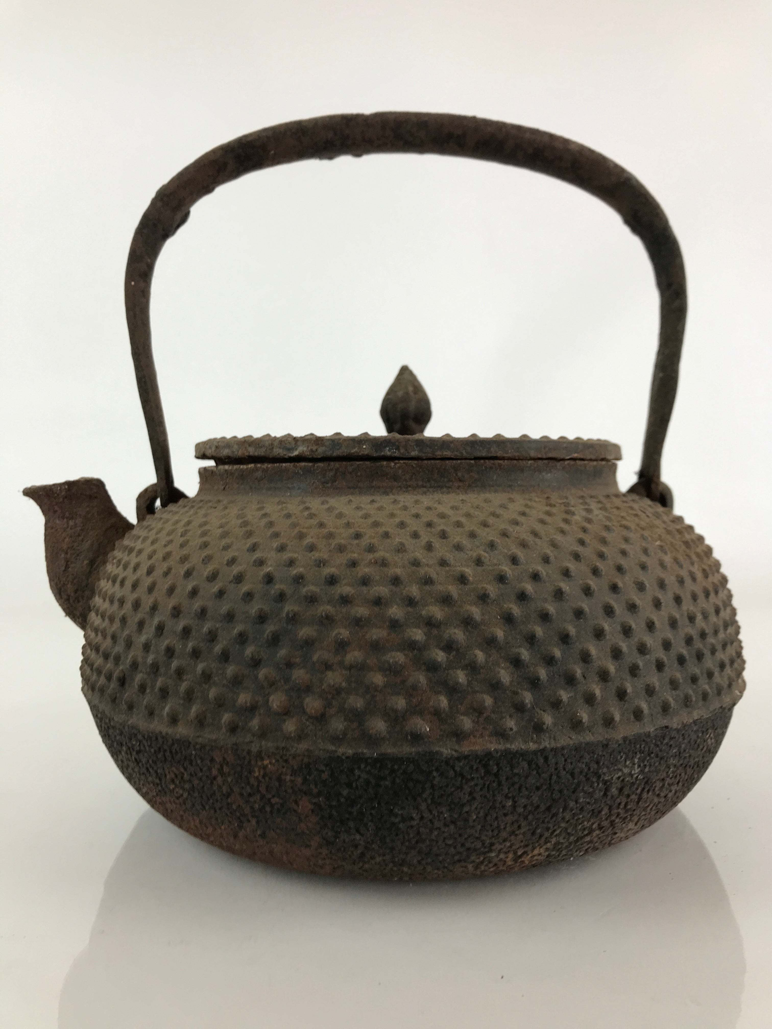Japanese Cast Iron Tea Kettles: A History of the Tetsubin