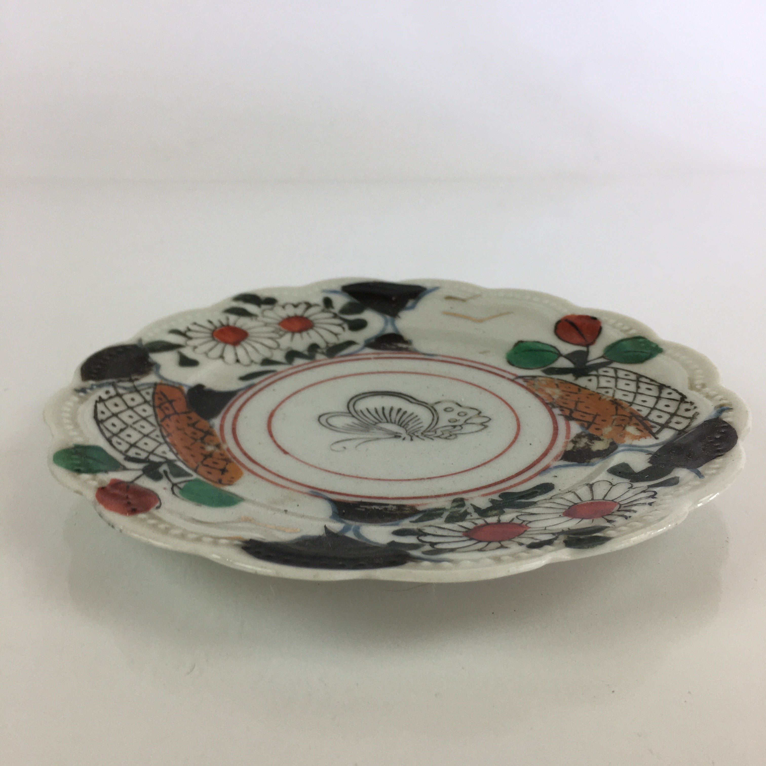 Antique C1880 Japanese Porcelain Small Plate Floral Butterfly Pattern Meiji PY80