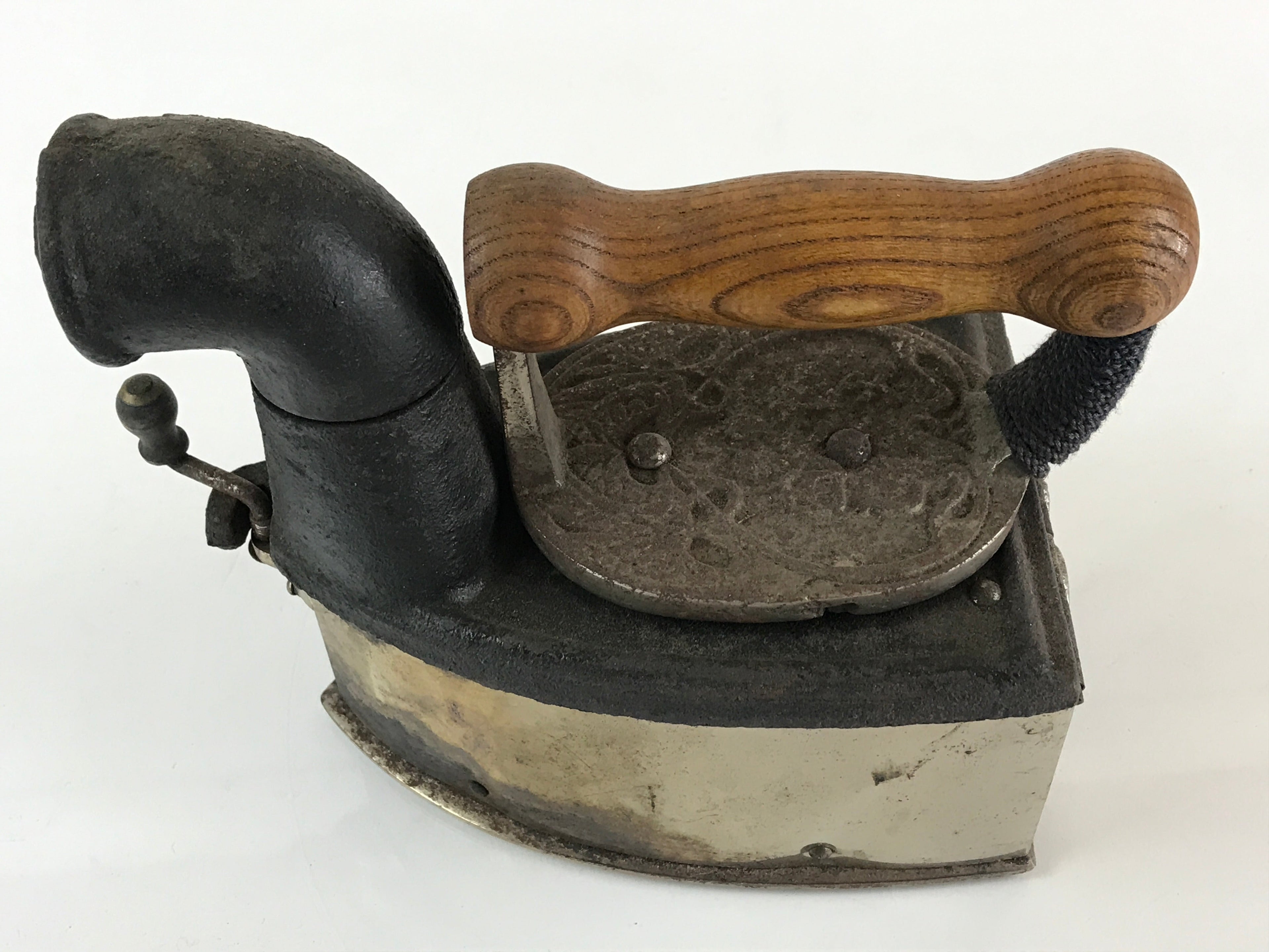 Antique C1900 Japanese Charcoal Sad Cloth Iron Wood Handle Hinoshi JK441