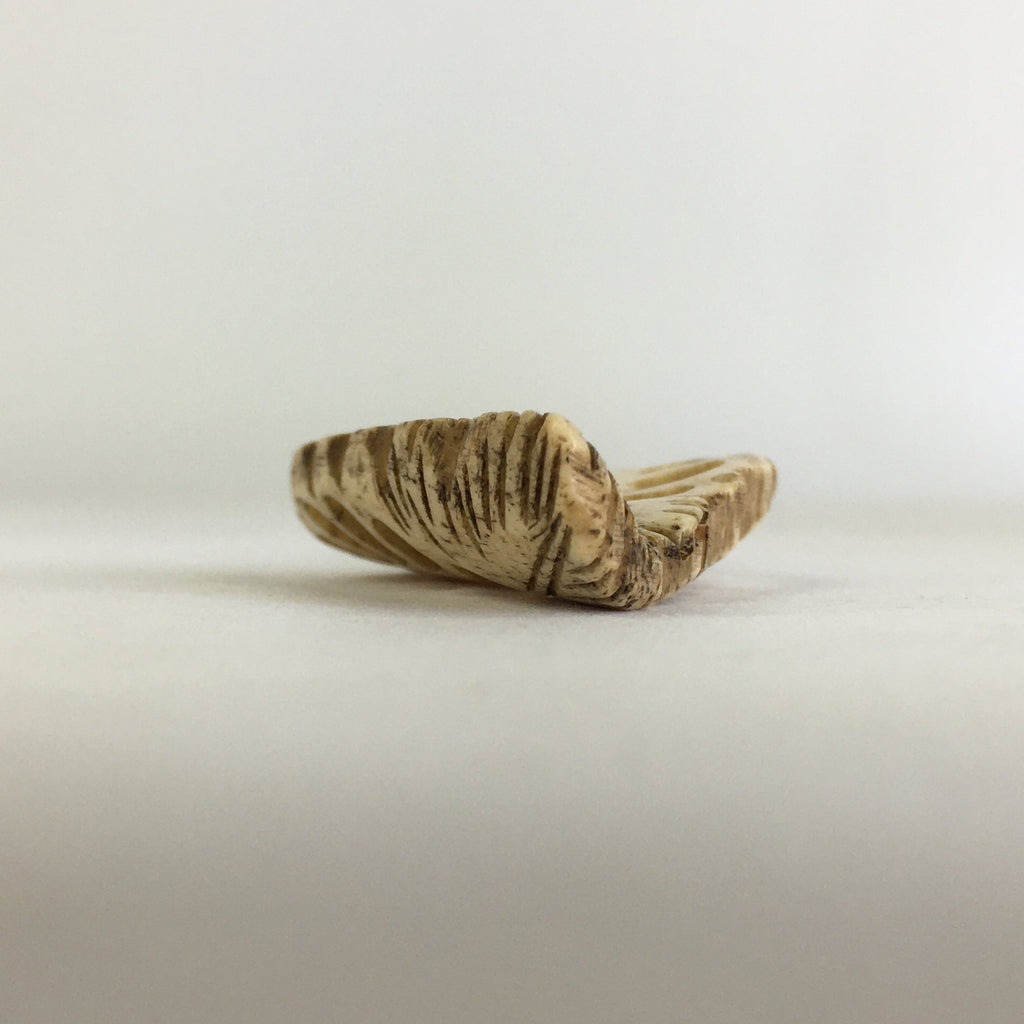 Antique C1900 Japanese Netsuke Ojime White Diamond Shape Meiji Era JK322