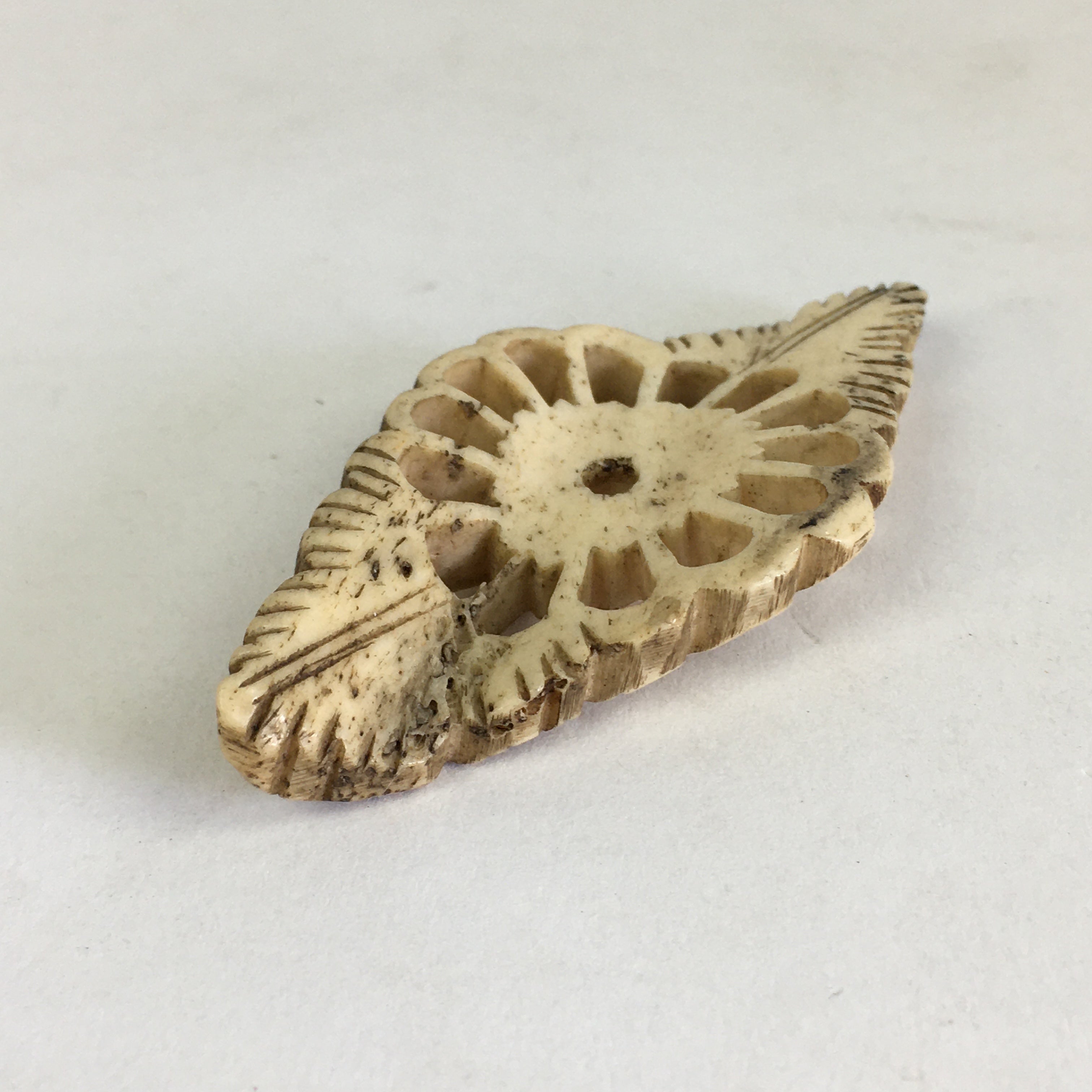 Antique C1900 Japanese Netsuke Ojime White Diamond Shape Meiji Era JK322