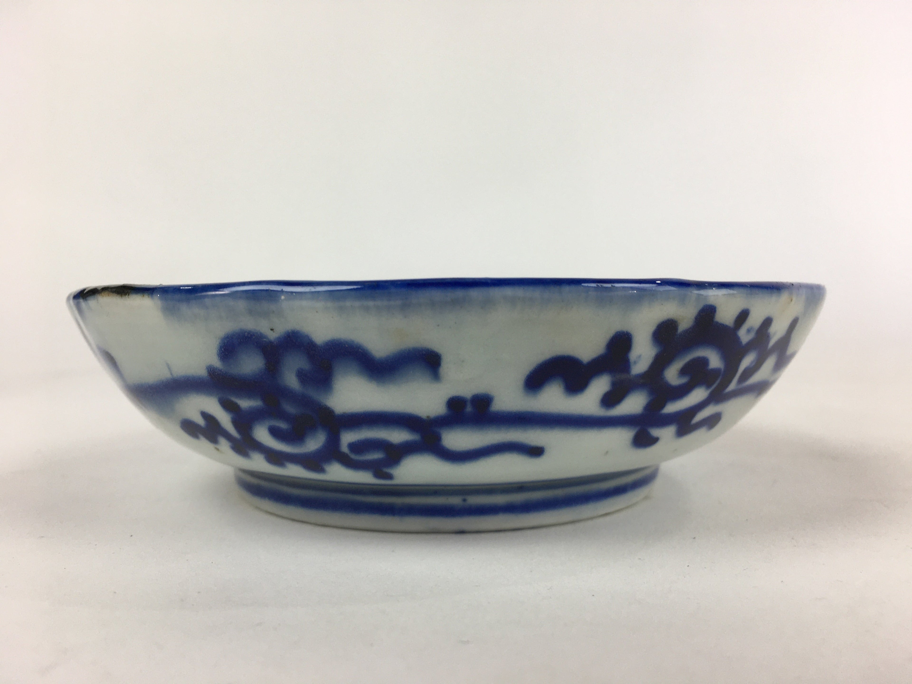 Antique C1900 Japanese Porcelain Deep Plate Sometsuke Blue Flower PY15