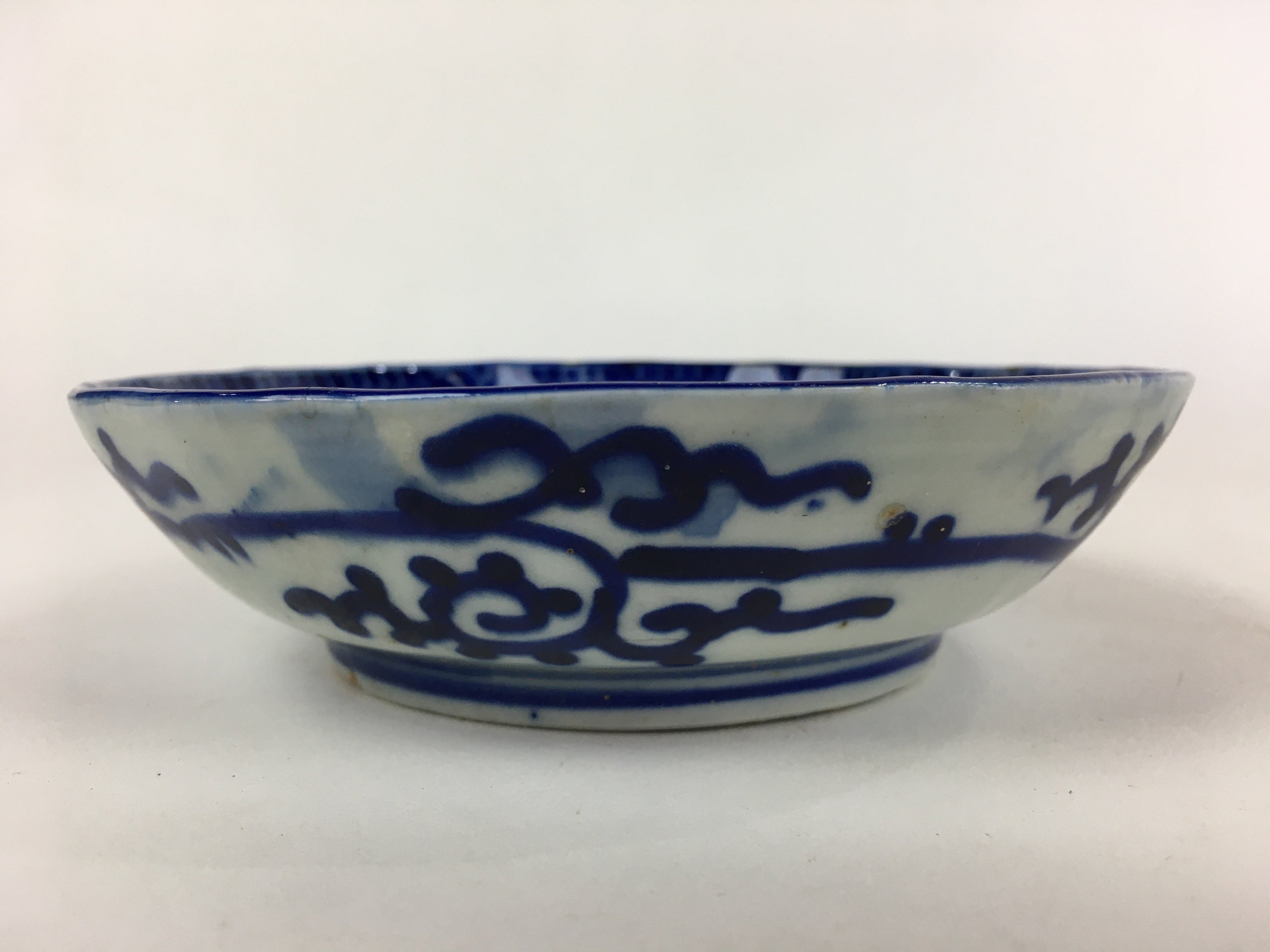 Antique C1900 Japanese Porcelain Deep Plate Sometsuke Blue Flower PY22