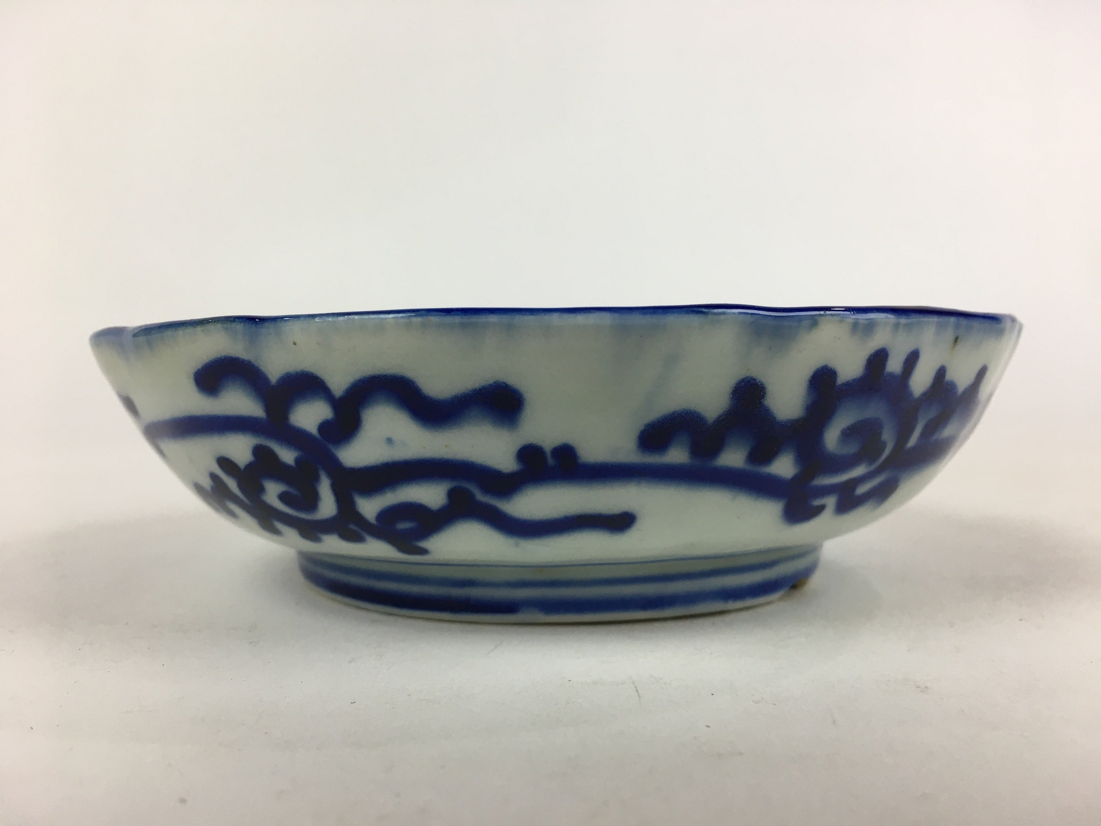 Antique C1900 Japanese Porcelain Deep Plate Sometsuke Blue Flower PY5