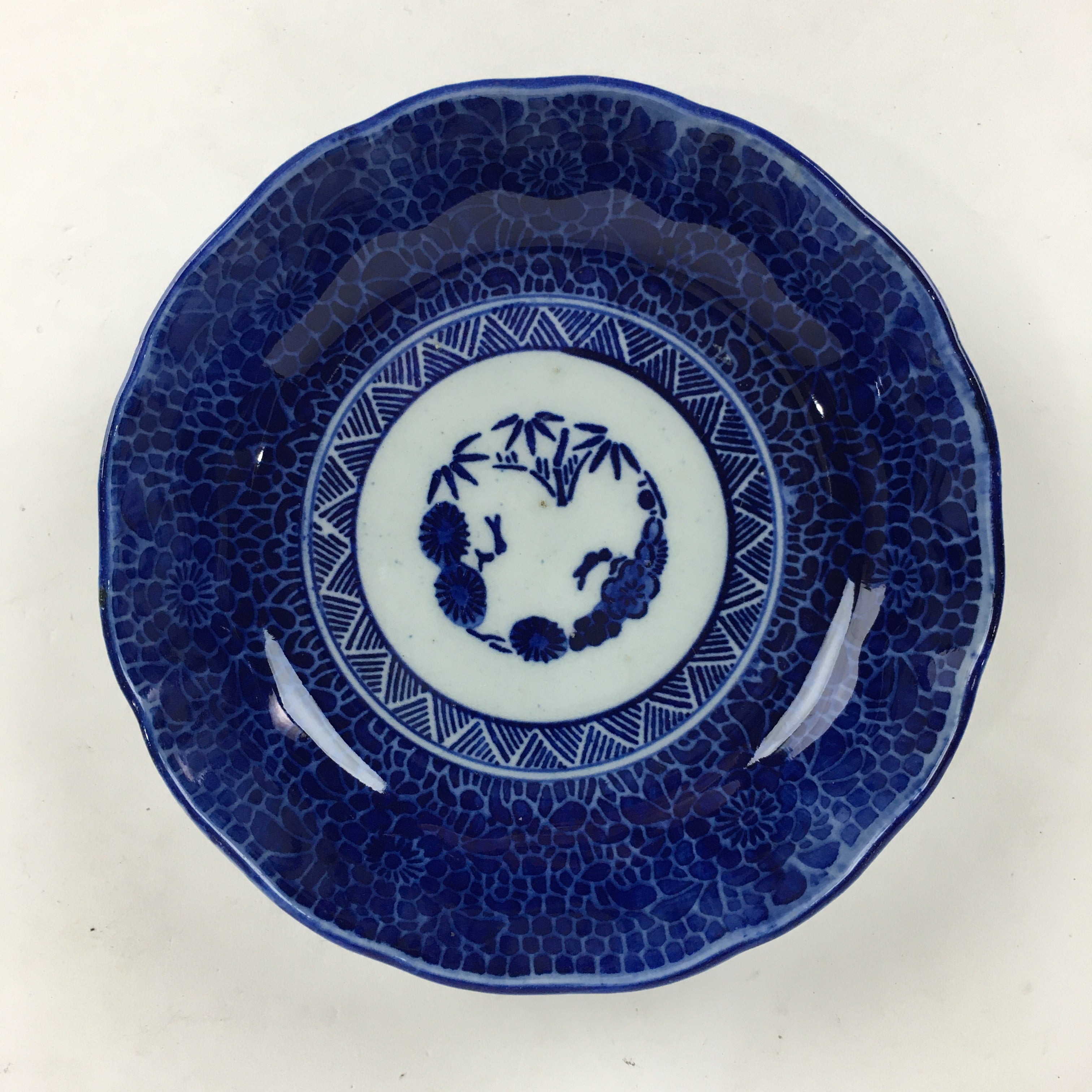 Antique C1900 Japanese Porcelain Deep Plate Sometsuke Blue Flower PY9