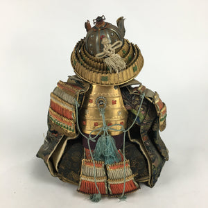 Antique C1900 Japanese Samurai Doll Figurine Armor Sitting Shogun BD683