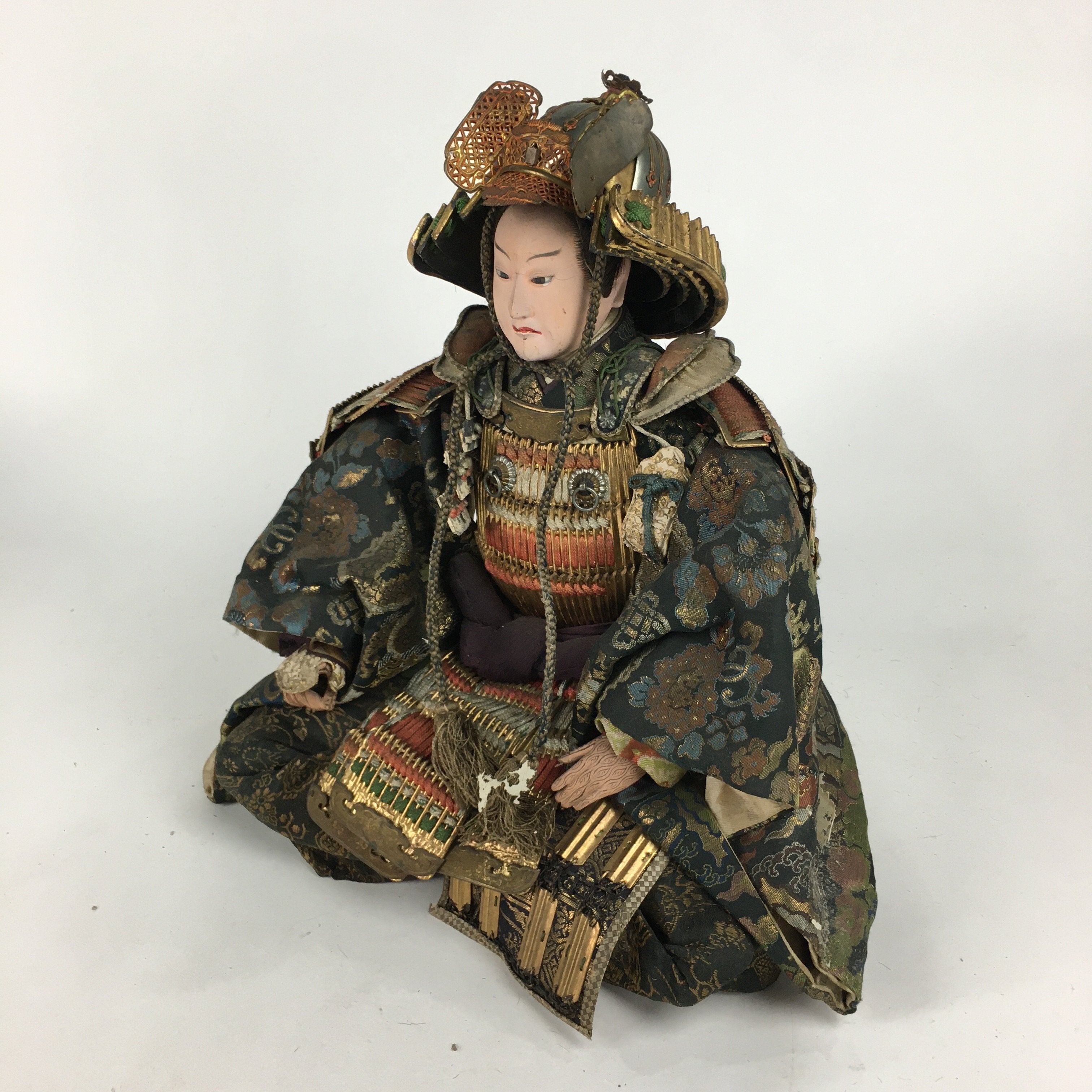 Antique C1900 Japanese Samurai Doll Figurine Armor Sitting Shogun BD683