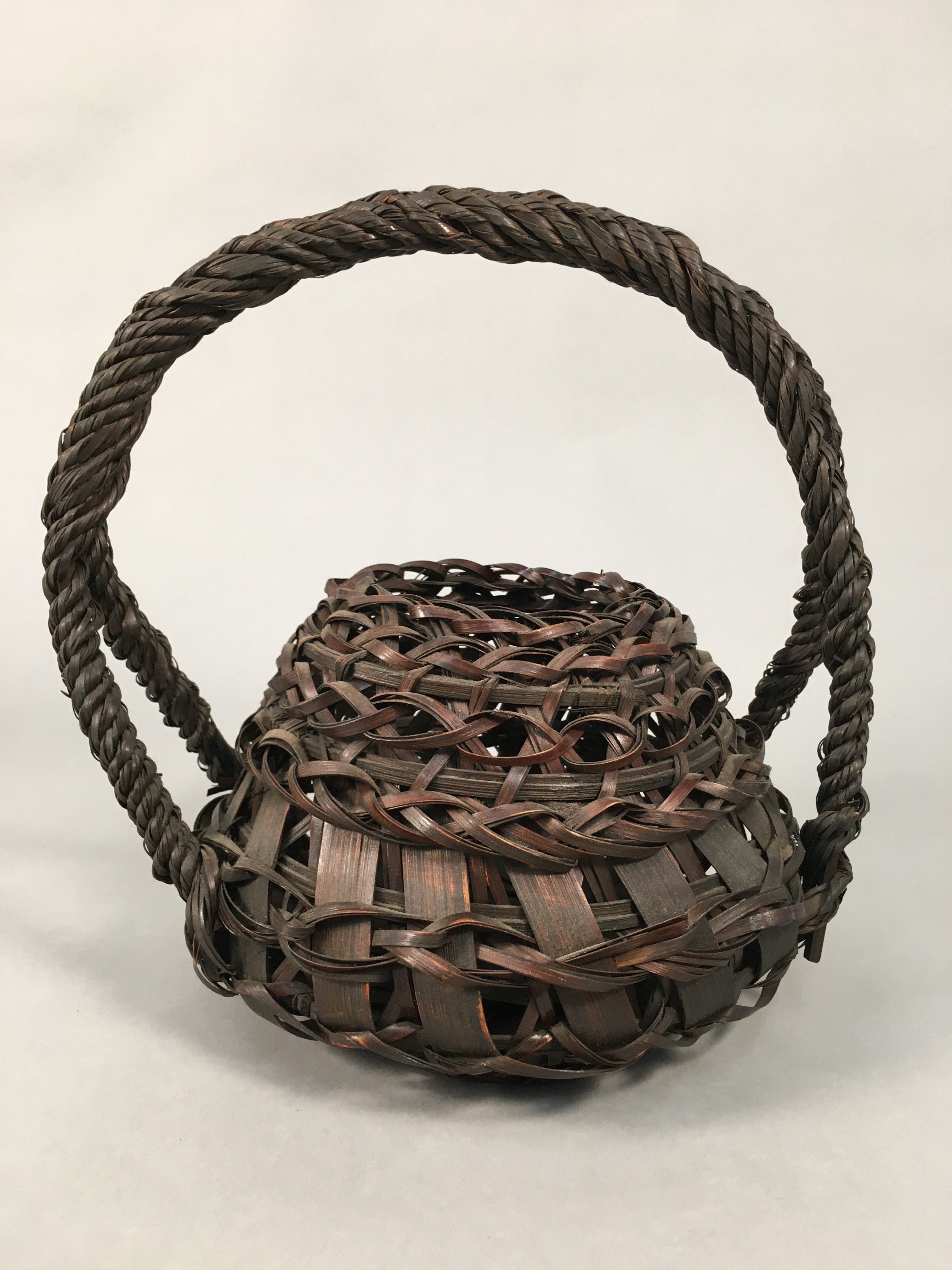 Antique Japanese Bamboo Basket Flower Vase Ikebana Arrangement Kado B150