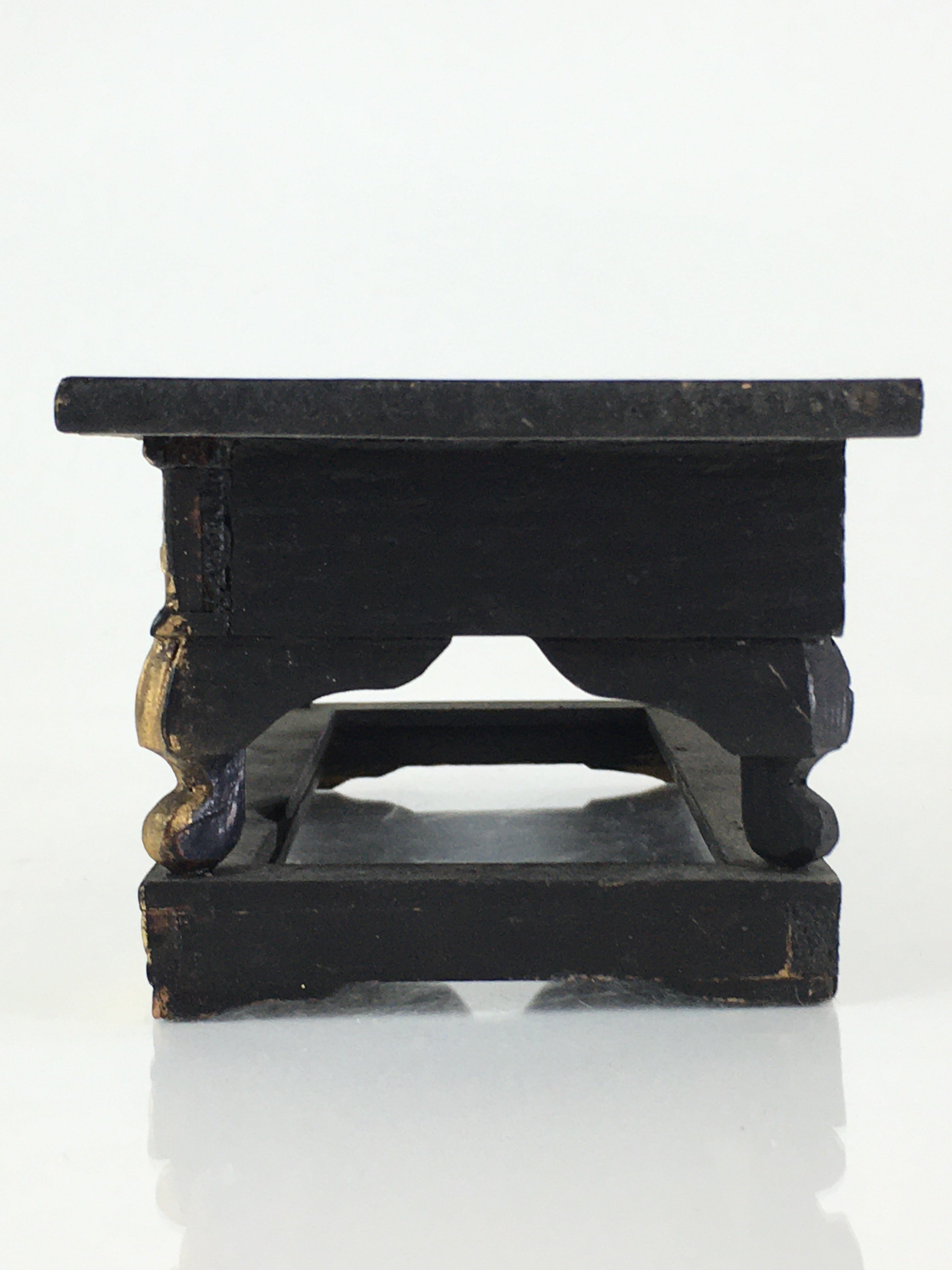 Antique Japanese Buddhist Altar Fitting Wood Lacquer Offering Table Maejyoku BU7