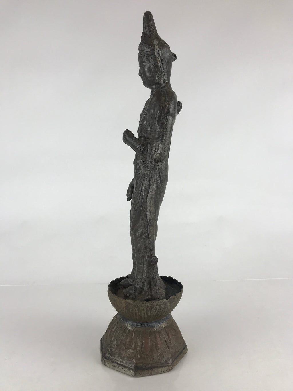 Antique Japanese Iron Buddhist Statue Kannon Bosatsu Metal Heart Of Mercy BD874