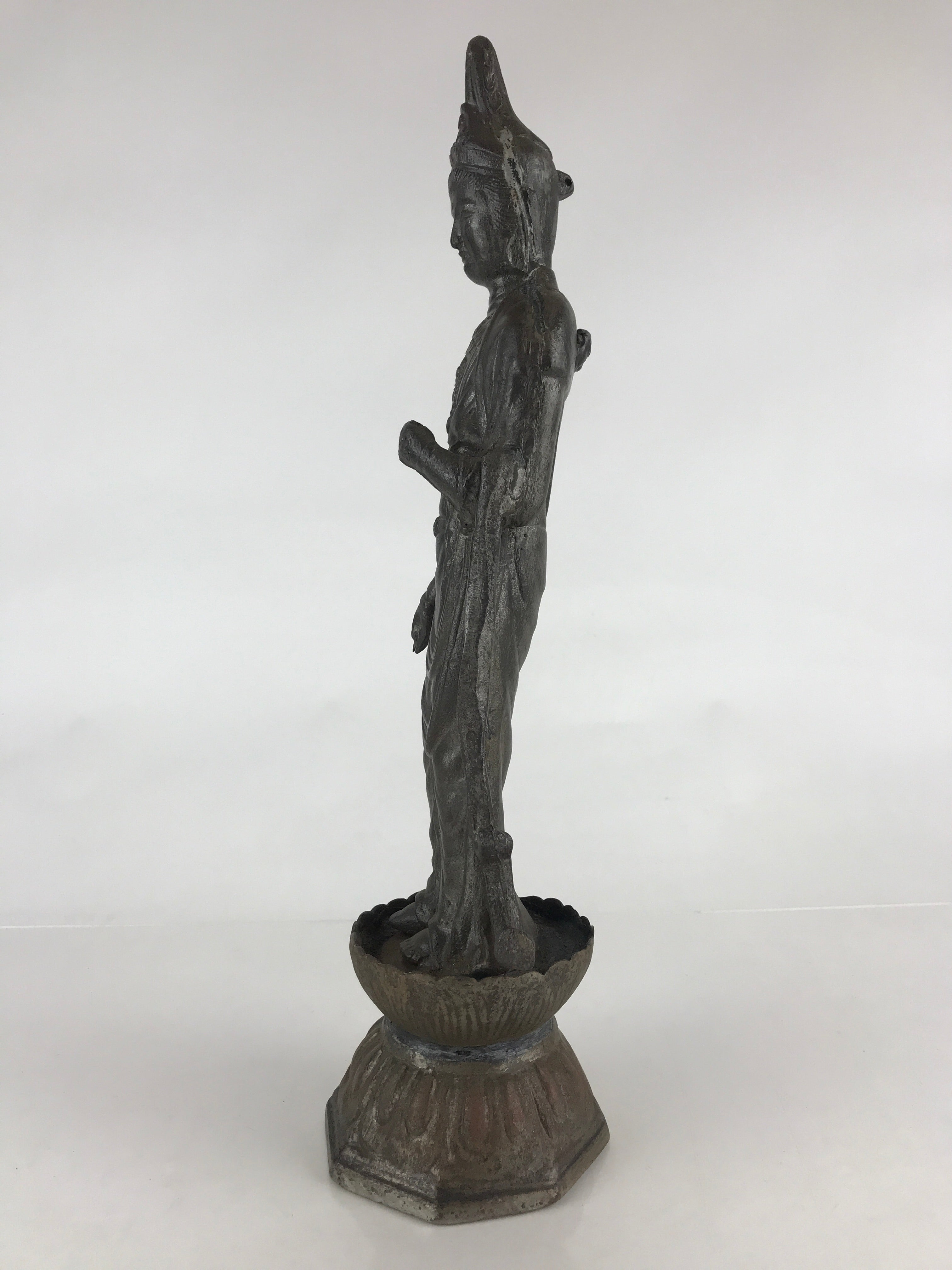 Antique Japanese Iron Buddhist Statue Kannon Bosatsu Metal Heart Of Mercy BD874