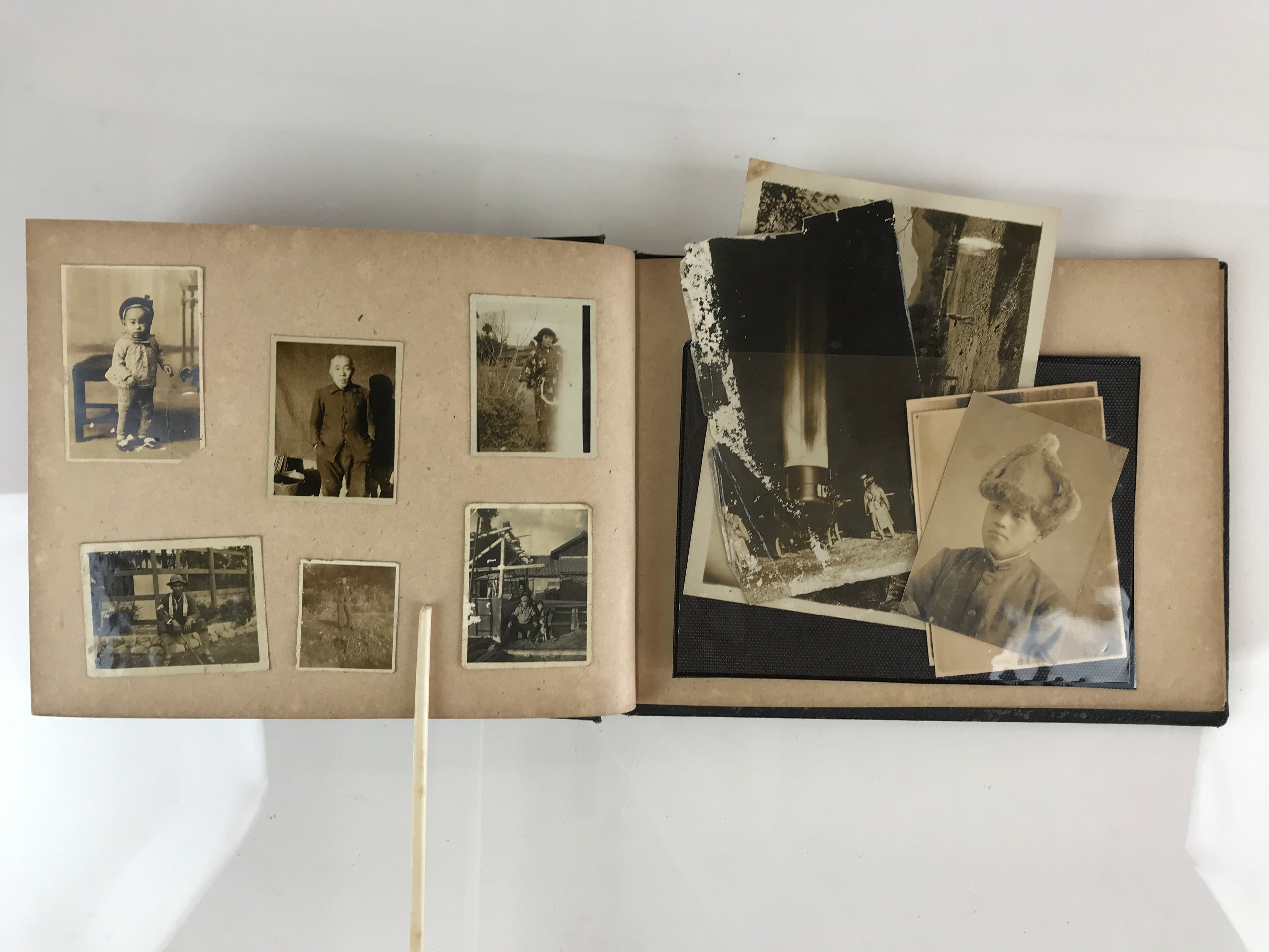 Antique Japanese Photo Album Vtg 97 pc C1930 Family Soldier Kimono Wedding AB117