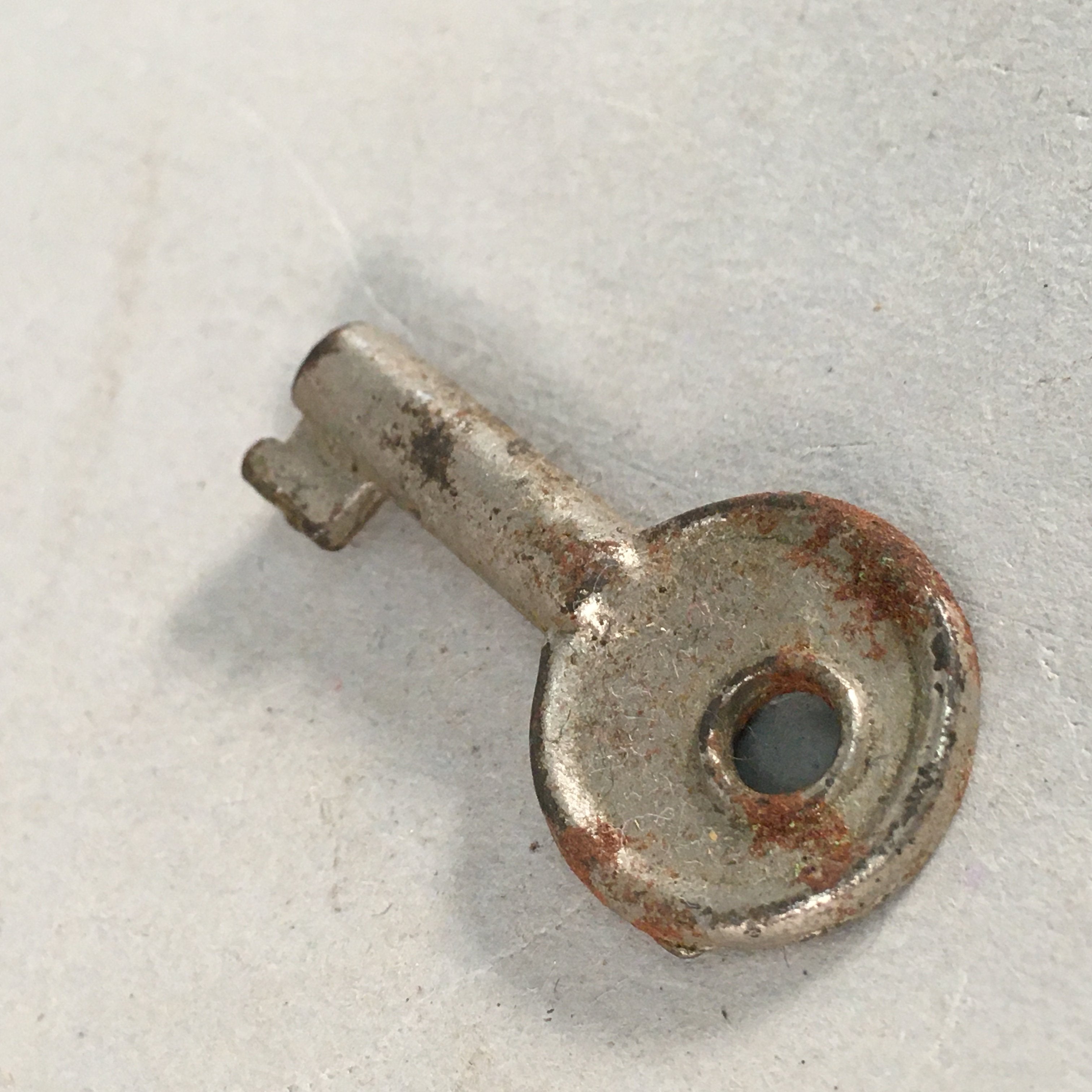 Antique Japanese Skeleton Key Vtg Iron Crown Round C1930 Brown Silver JK17