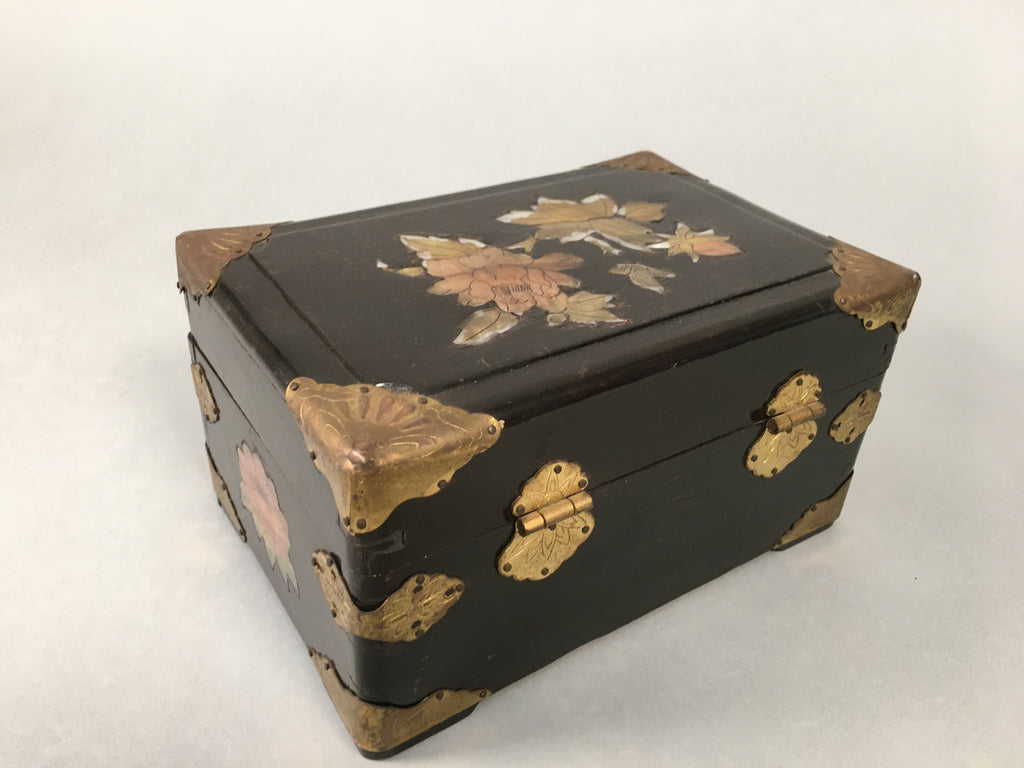 Antique Japanese Wooden Jewelry Box 1900 Shell Inlay Lock Key Embroidery T233