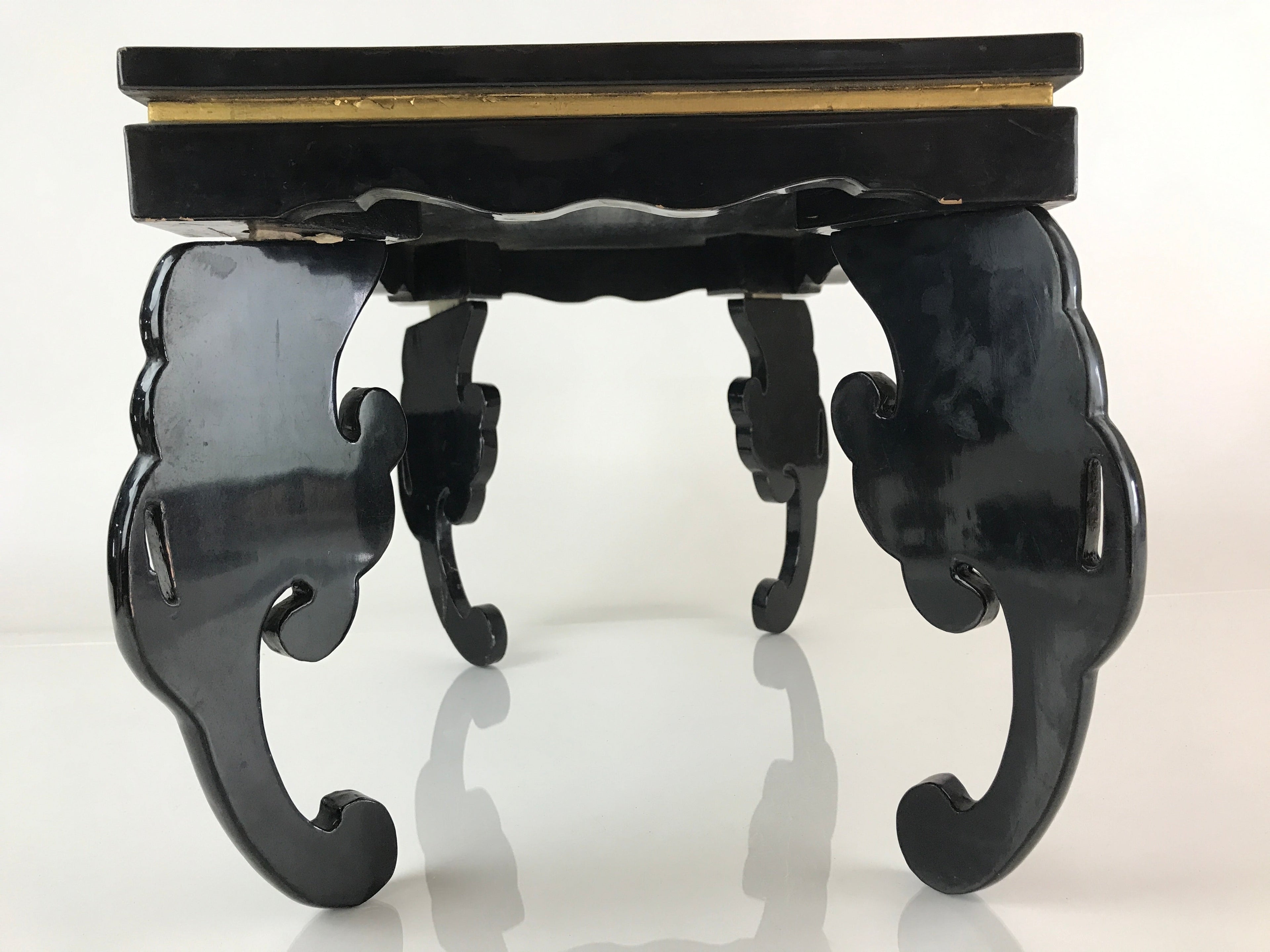 Antique Japanese Wooden Legged Tray Ozen Lacquered Black Table UR805
