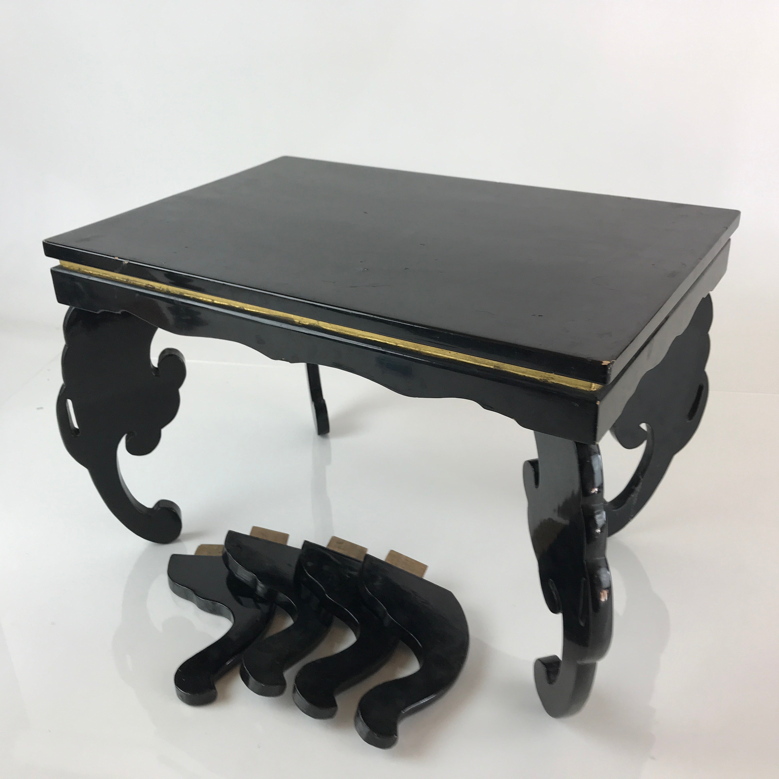 Antique Japanese Wooden Legged Tray Ozen Lacquered Black Table UR805