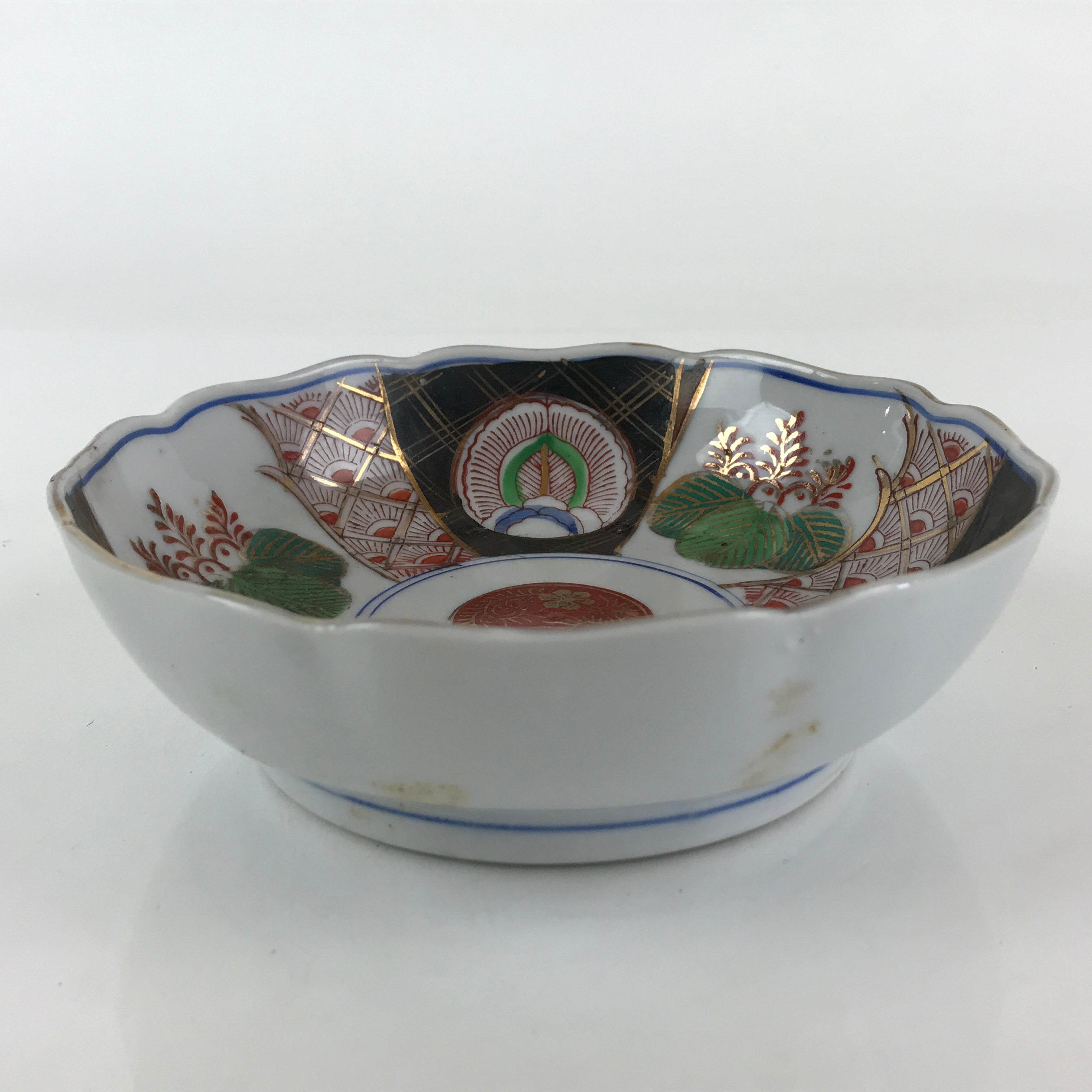 Antique Japanese koimari Arita Ware Porcelain Bowl Red Green Floral Design PY198