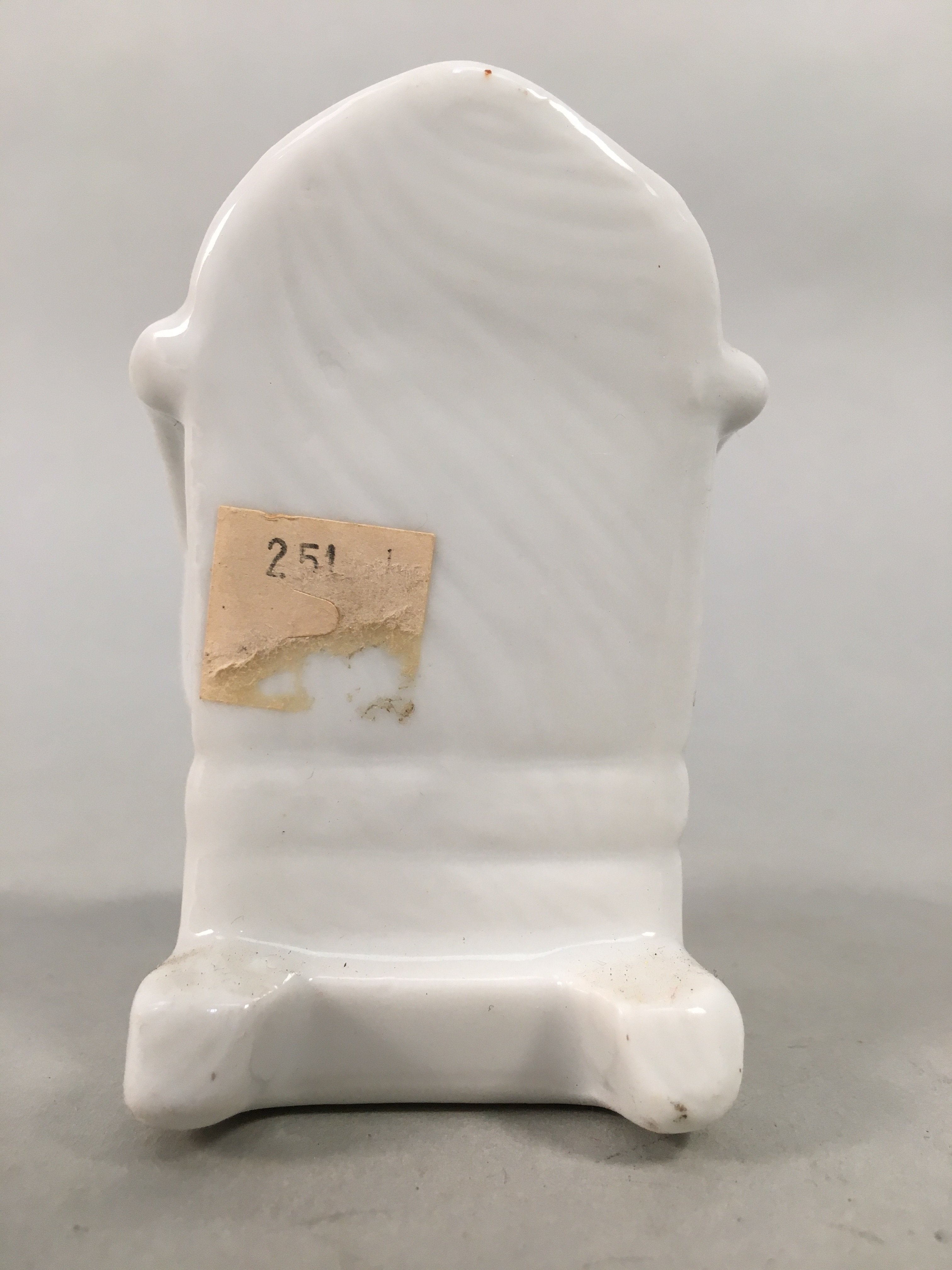 Canadian Pin Cushion Vtg Porcelain Armchair Village Quebecois d'Antan KF441