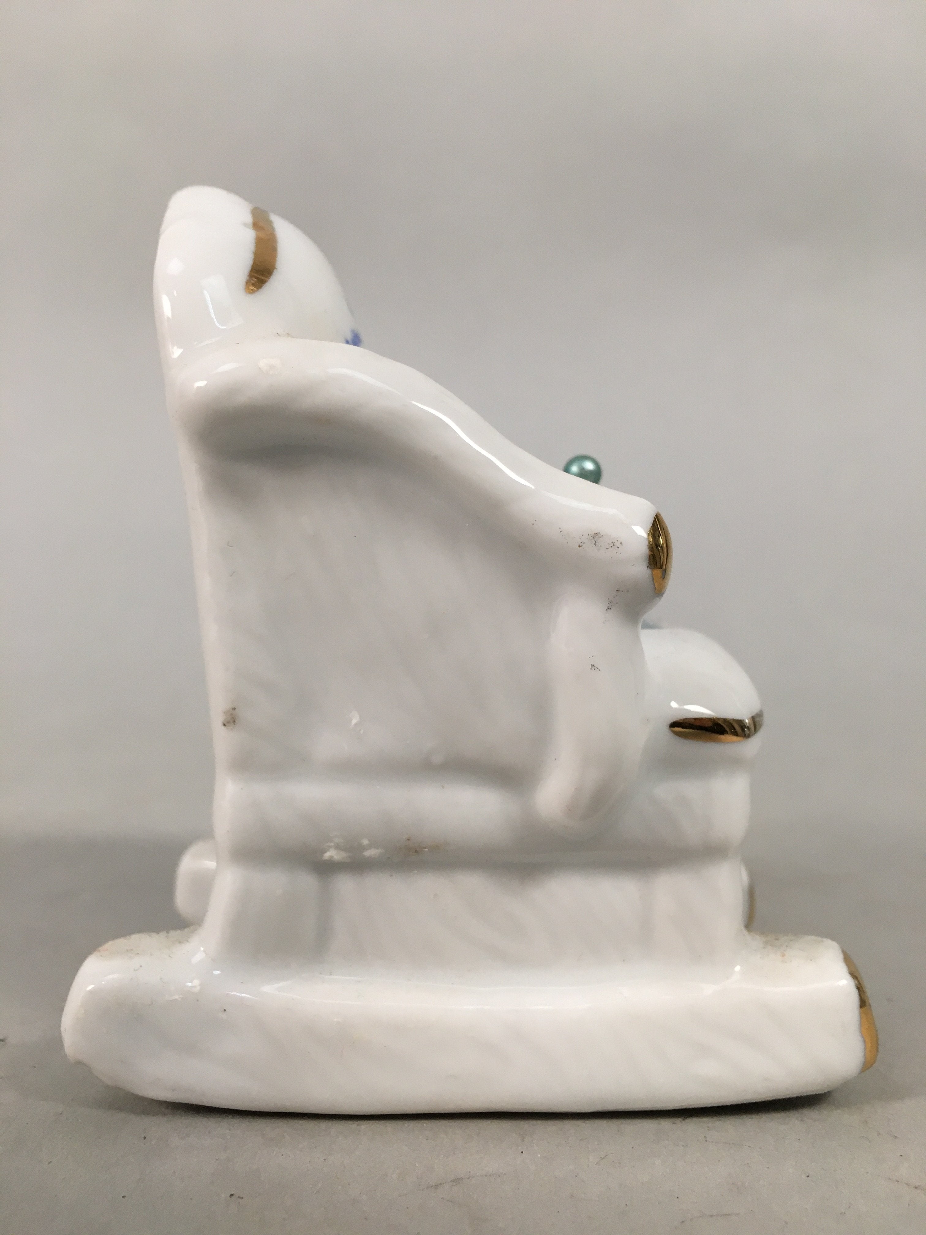 Canadian Pin Cushion Vtg Porcelain Armchair Village Quebecois d'Antan KF441