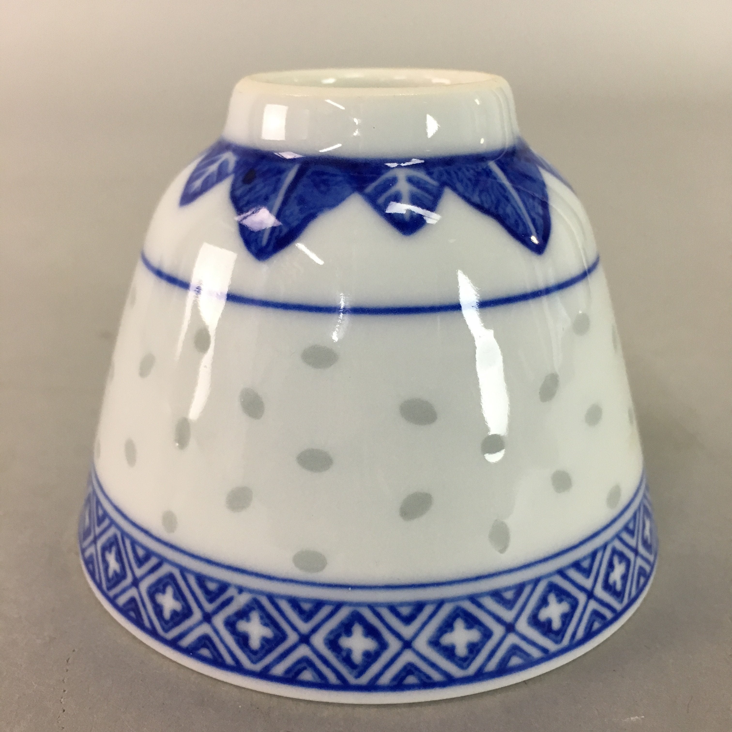 Chinese Porcelain Teacup Blue and White Vtg Sometsuke Yunomi Openwork QT55