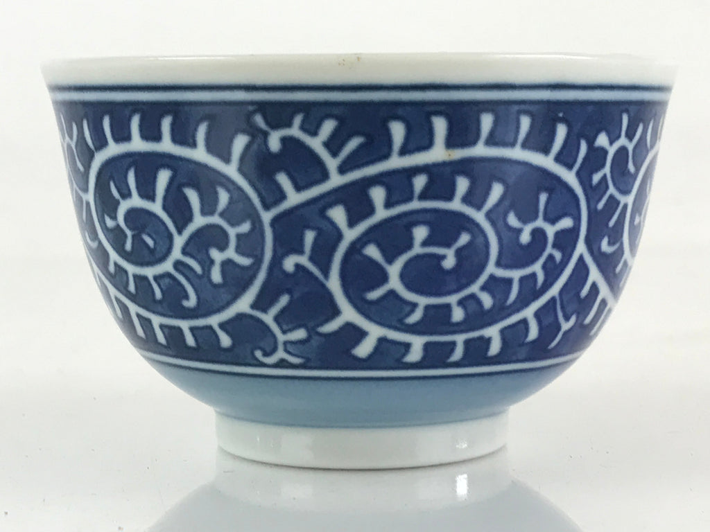 Japanese Arita ware Porcelain Teacup Vtg Blue Karakusa Pattern White QT152