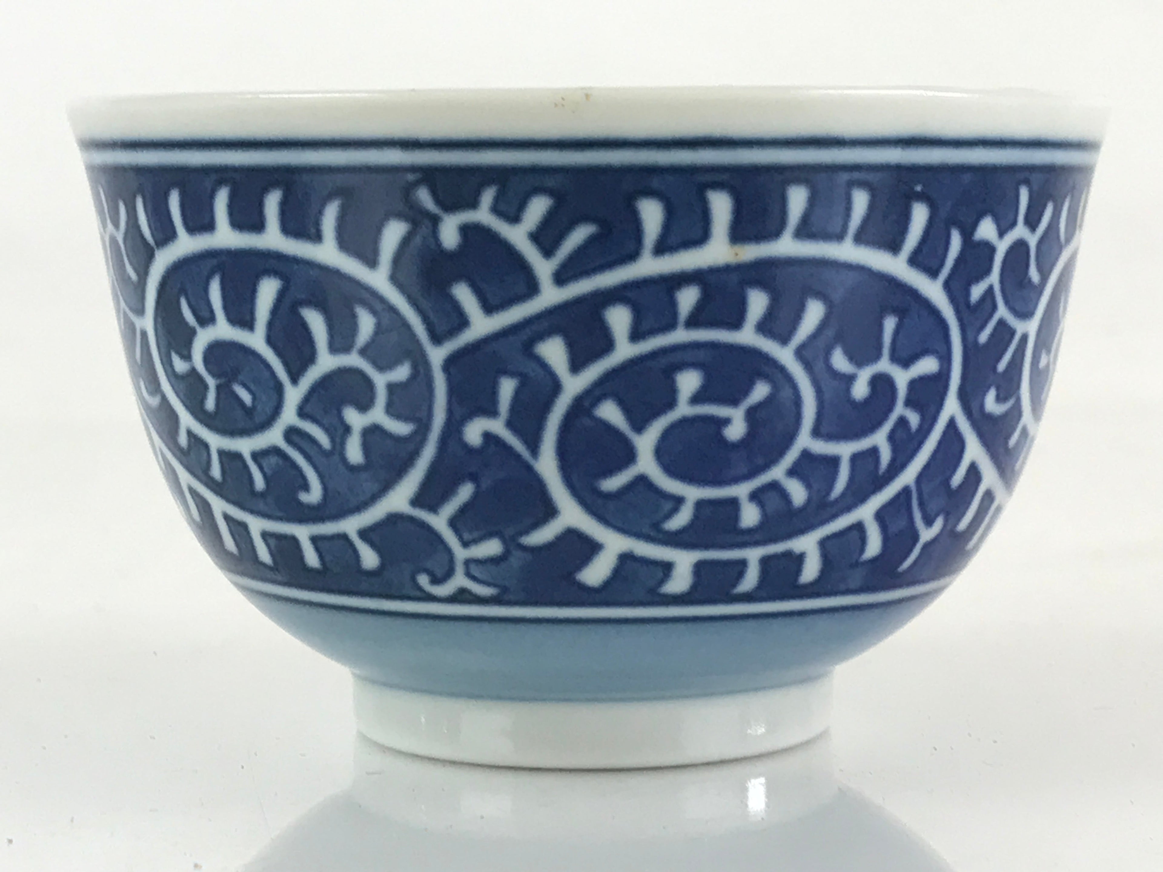 Japanese Arita ware Porcelain Teacup Vtg Blue Karakusa Pattern White QT152