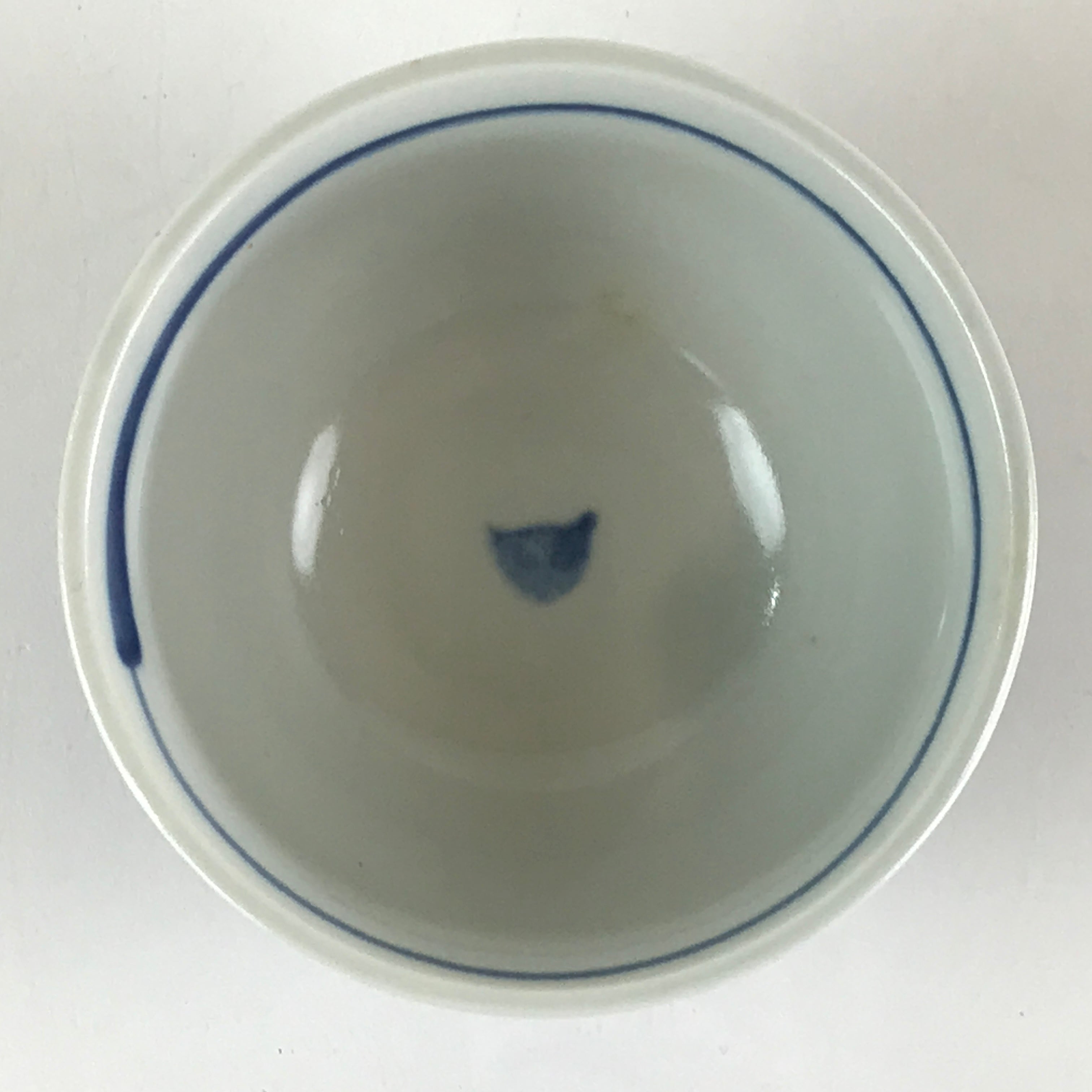 Japanese Arita ware Porcelain Teacup Vtg Blue Karakusa Pattern White QT152