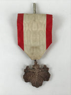 Japanese Army Medal 8th Class White Paulownia Badge Vtg WW2 Reward Box JK450