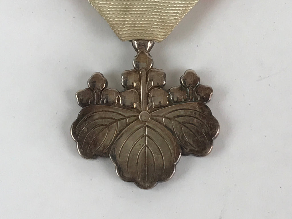 Japanese Army Medal 8th Class White Paulownia Badge Vtg WW2 Reward Box JK450