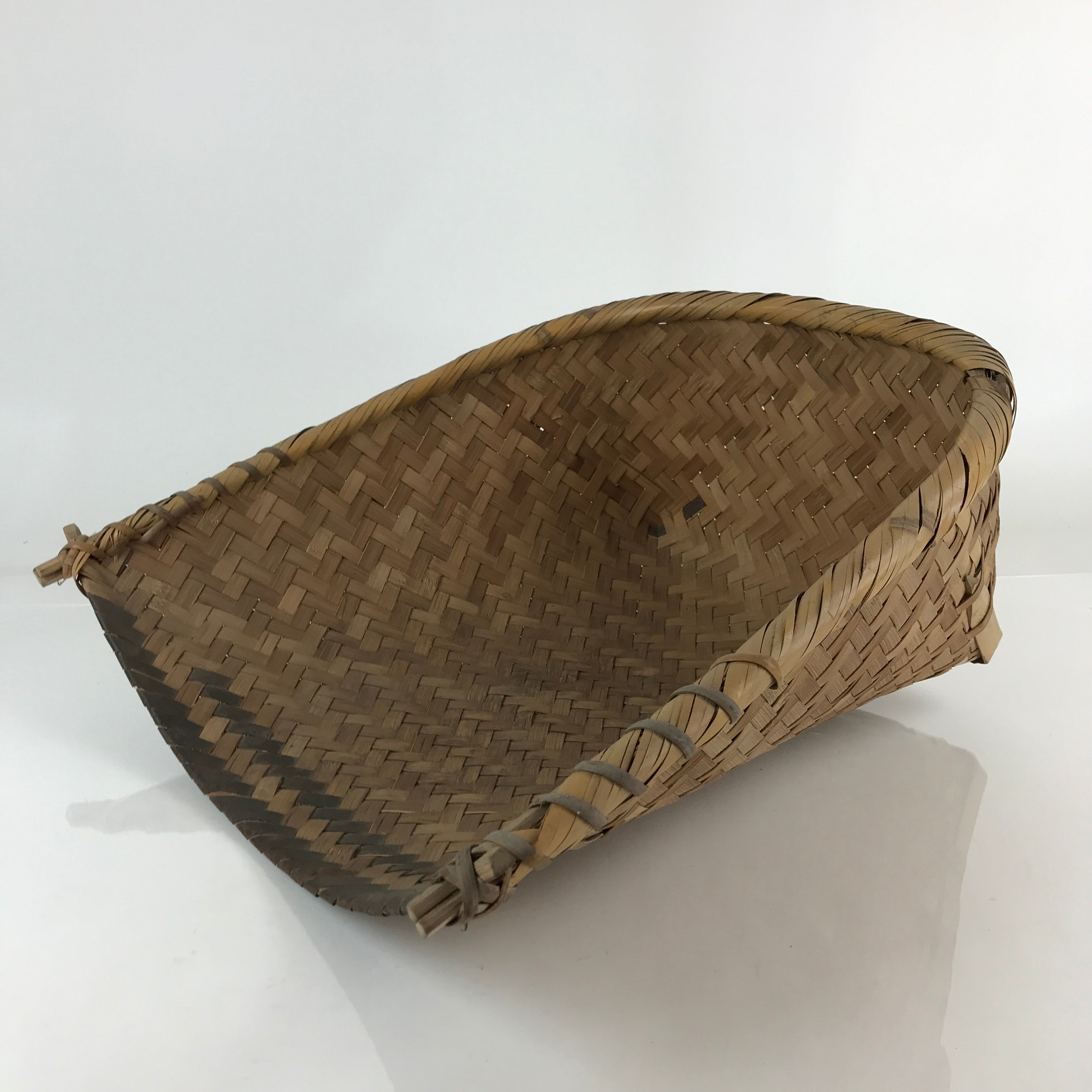 Japanese Bamboo Basket Dustpan Vtg Mino-Sakari Chiritori Brown B196