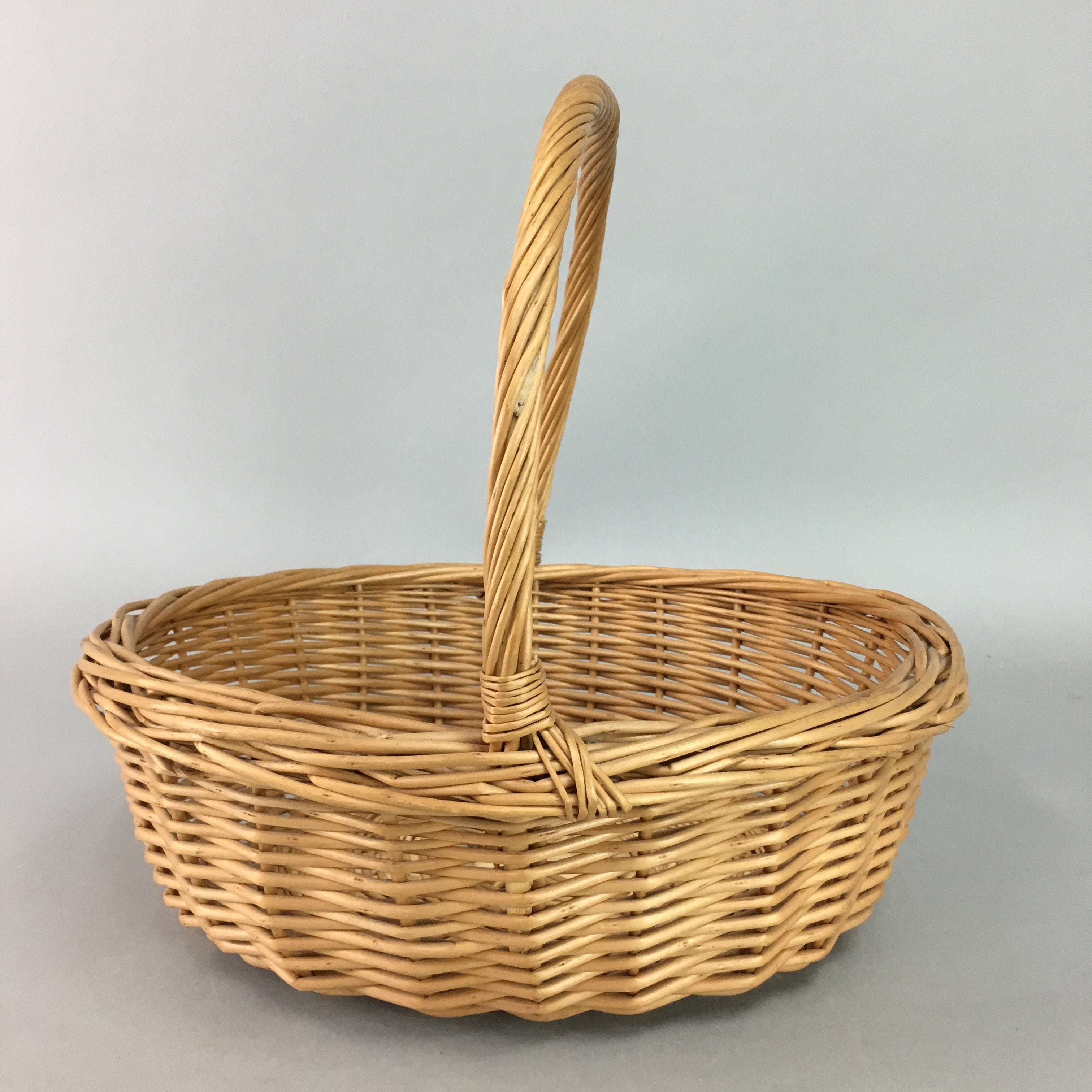 Japanese Bamboo Basket Vase Vtg Ikebana Flower Arrangement Kado Kago B104