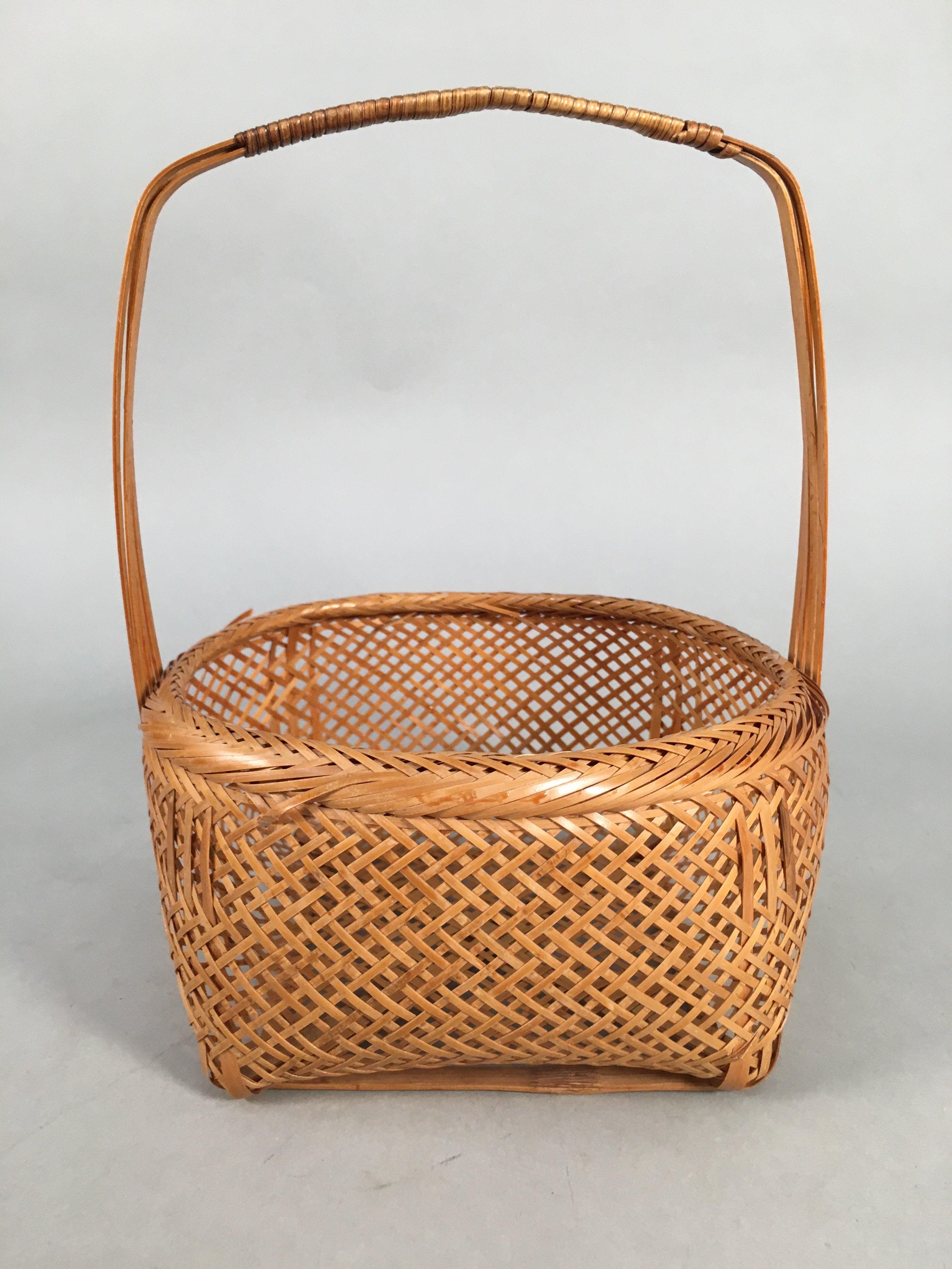 Japanese Bamboo Basket Vtg Flower Vase Ikebana Arrangement Kado B134