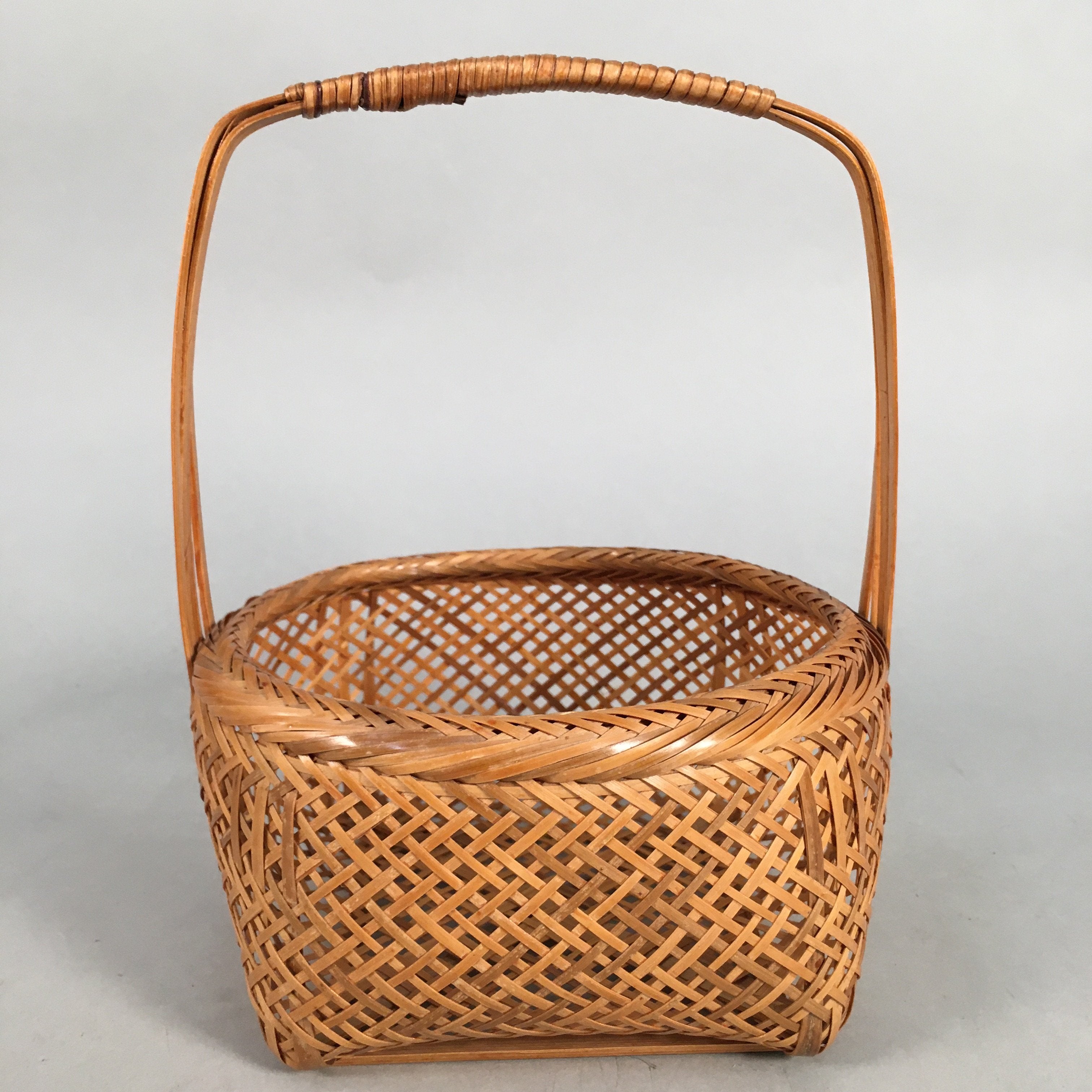 Japanese Bamboo Basket Vtg Flower Vase Ikebana Arrangement Kado B135