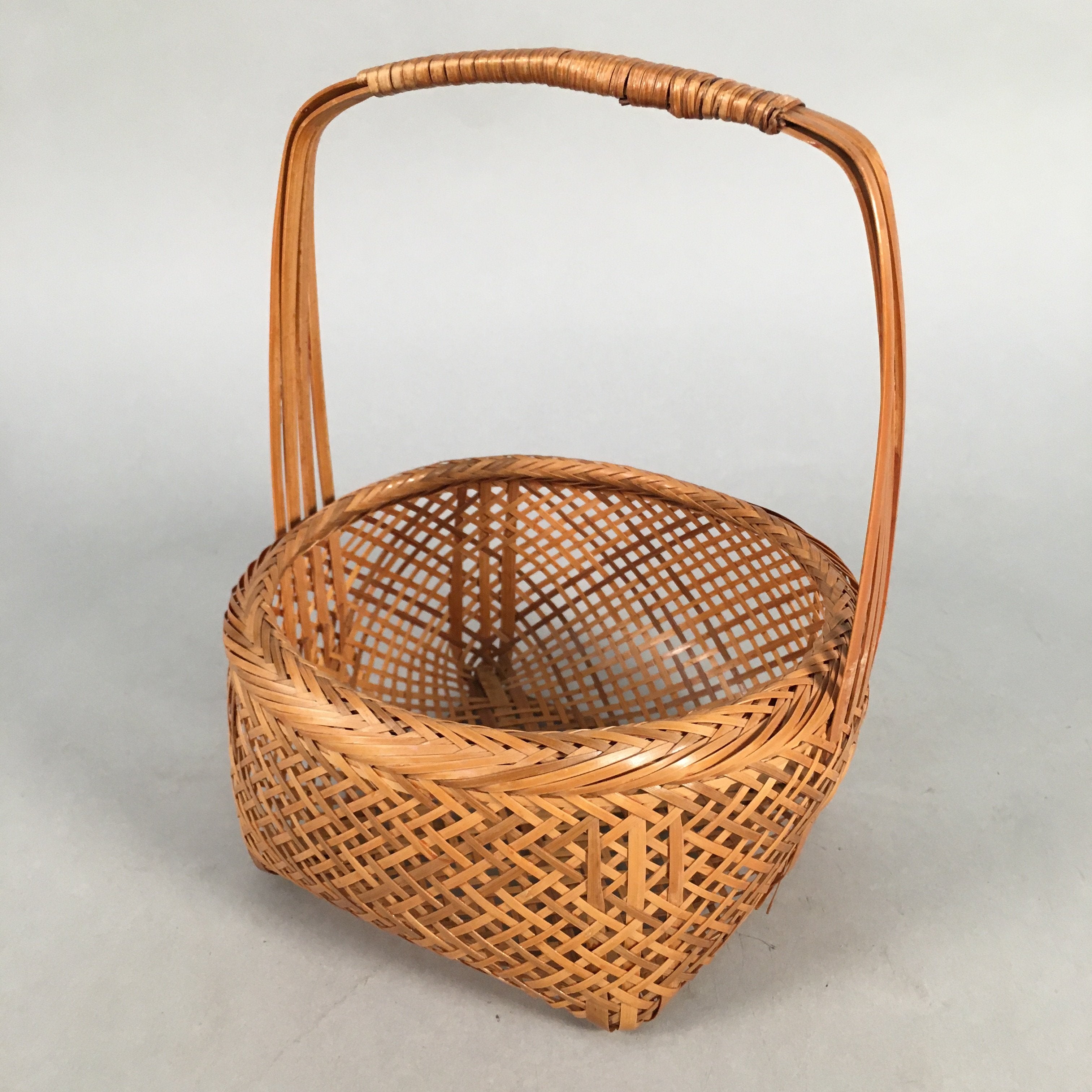 Japanese Bamboo Basket Vtg Flower Vase Ikebana Arrangement Kado B135