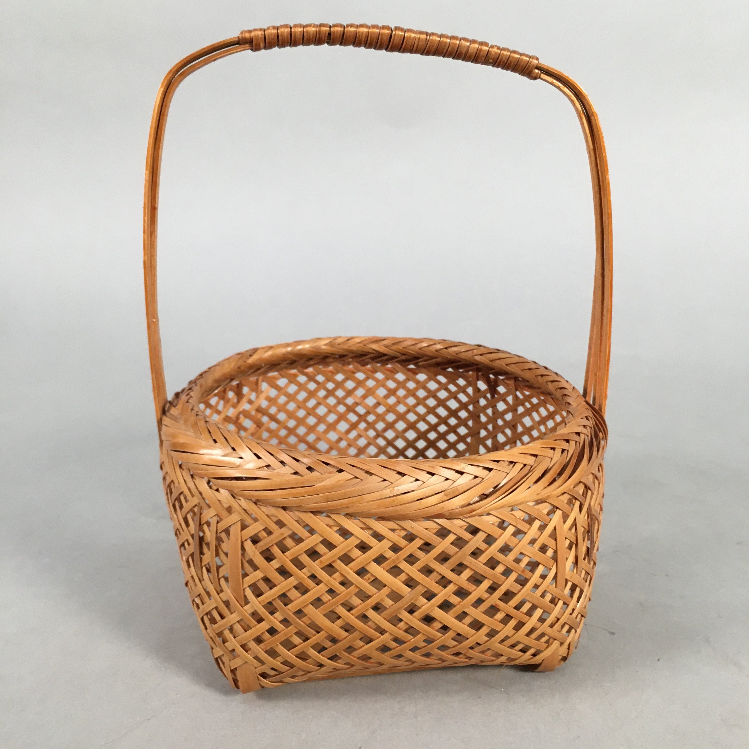 Japanese Bamboo Basket Vtg Flower Vase Ikebana Arrangement Kado B136