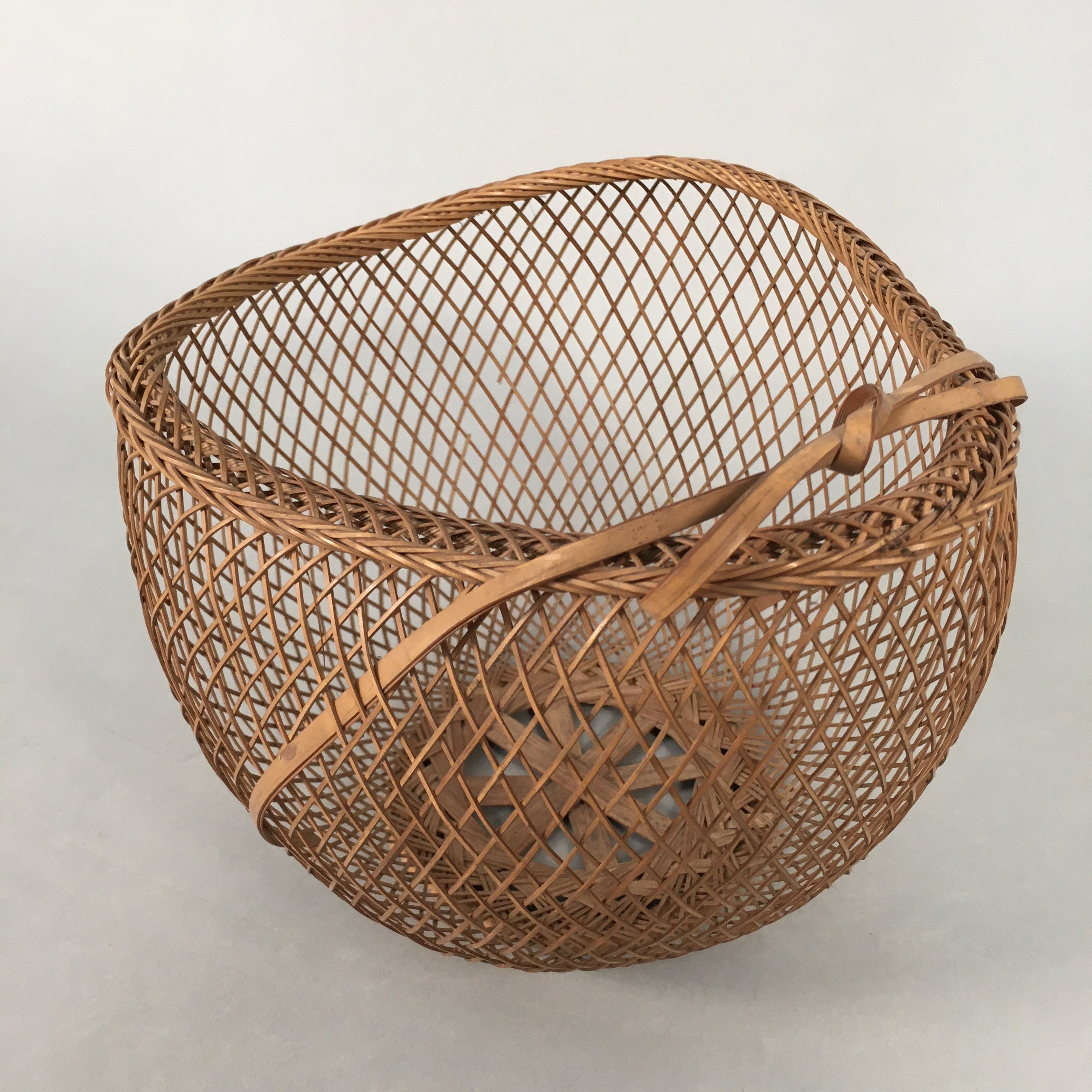 Japanese Bamboo Basket Vtg Flower Vase Ikebana Arrangement Kado B143