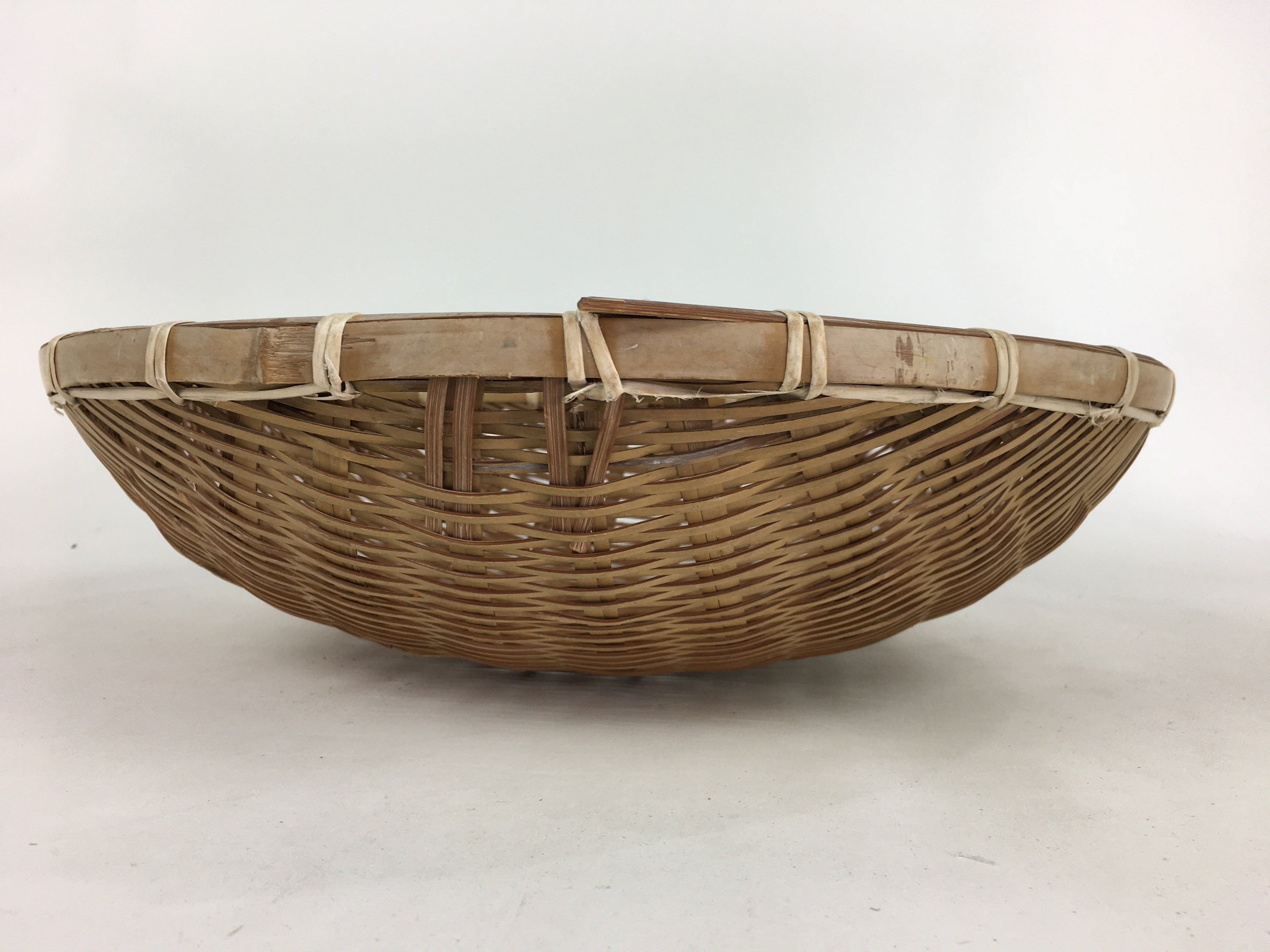Japanese Bamboo Drying Basket Vtg Natural Kago Zaru 35.5 cm Wide B184