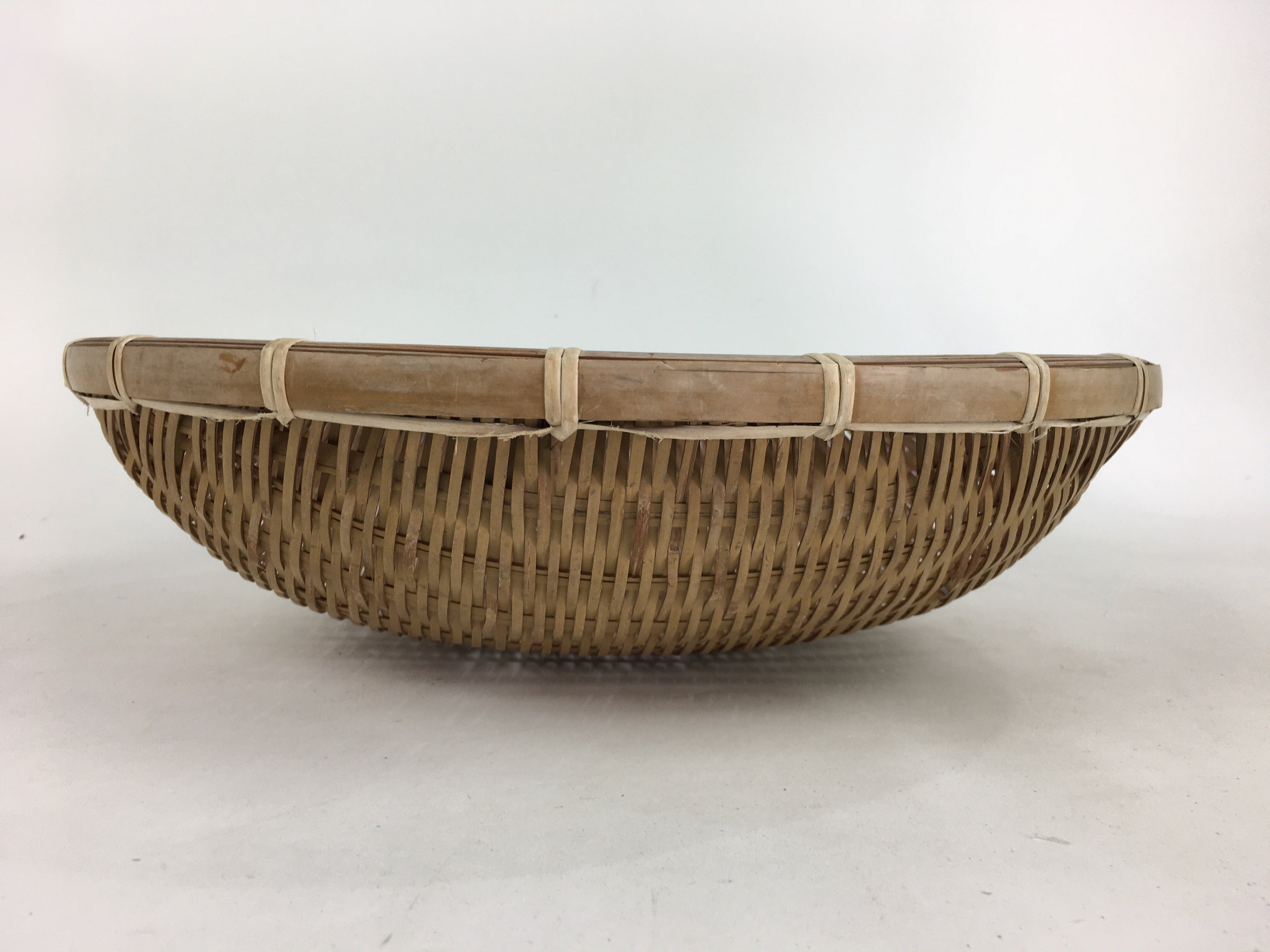 Japanese Bamboo Drying Basket Vtg Natural Kago Zaru 35.5 cm Wide B184